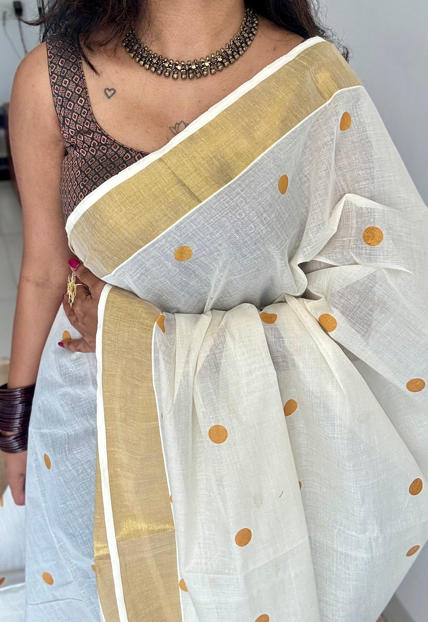 Ivory and gold with buttas, kerala soft cotton - YCON25KCPD253