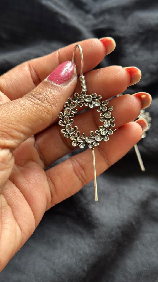 Oxidised silver, floral earcuff, clip-on - YCOSEC497