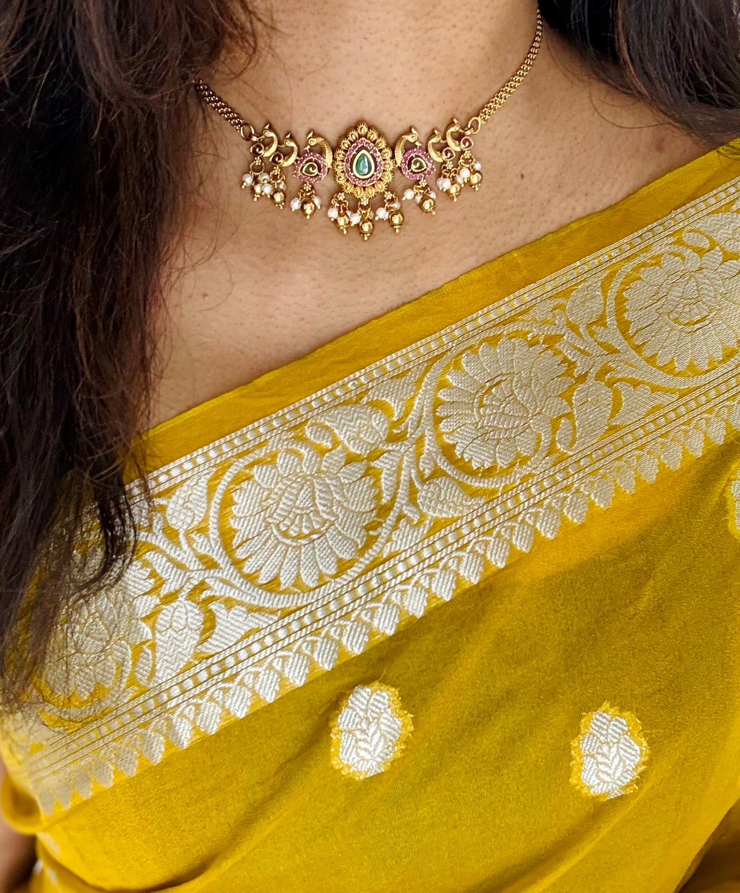 Gold plated choker neckpiece, ruby and green stones, with earrings - YCAGNP258