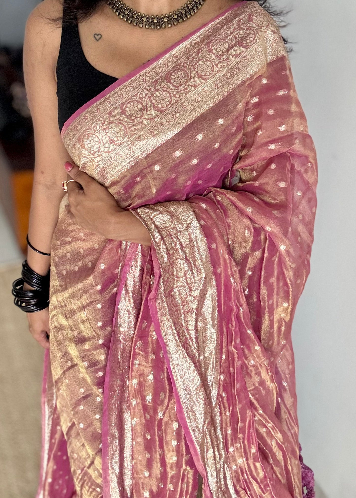 Magenta pink with gold double tone, soft crushed tissue, thread zari - YCDOSFEJUTB01
