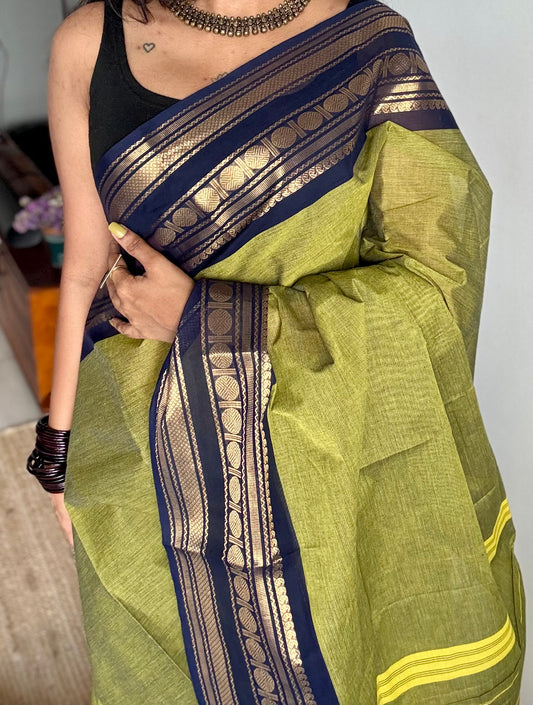 Light green with dark blue contrast border, kanchi cotton - YCCOTNKCDE85