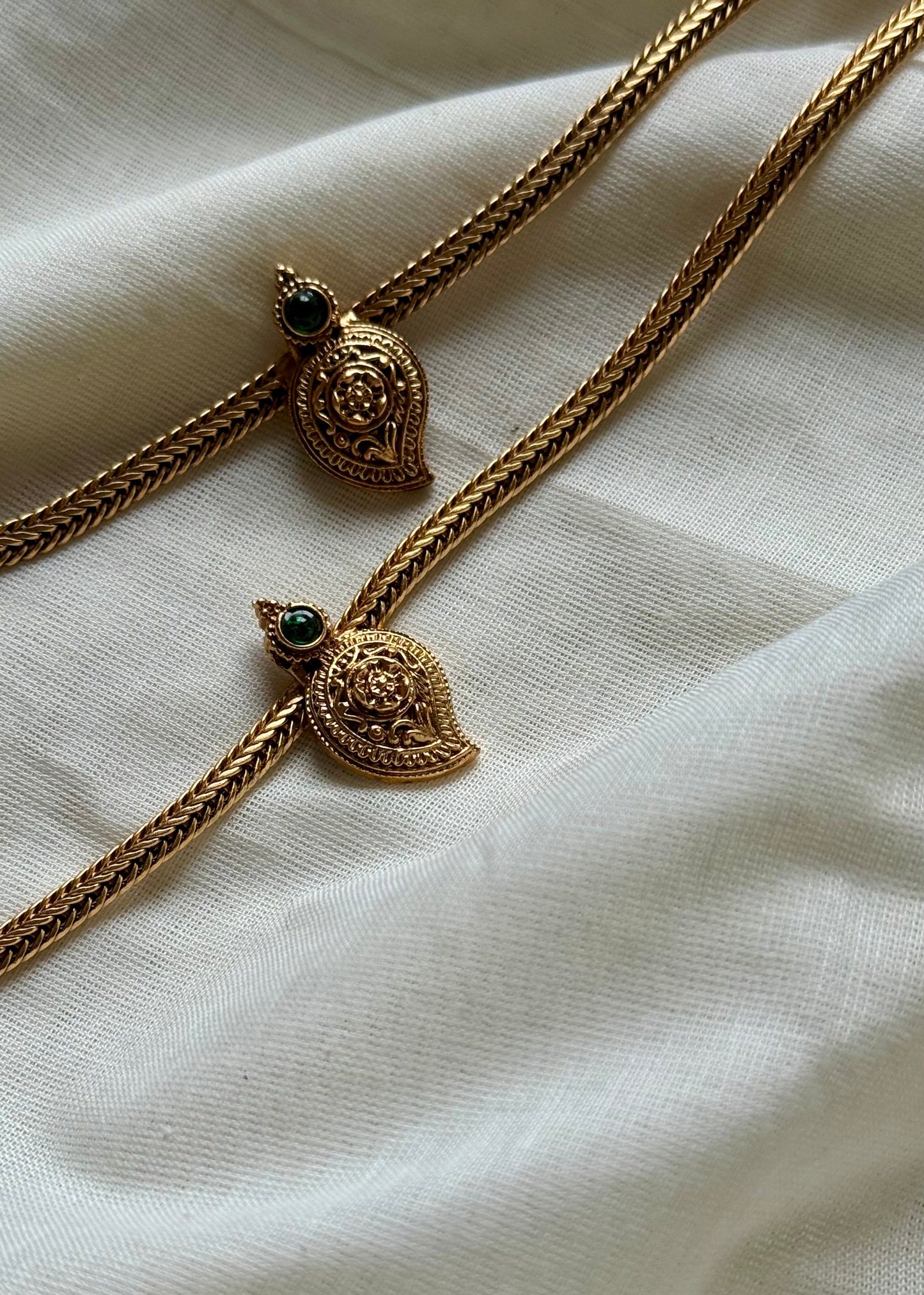 Antique gold anklet with mango motif - YCBAN244