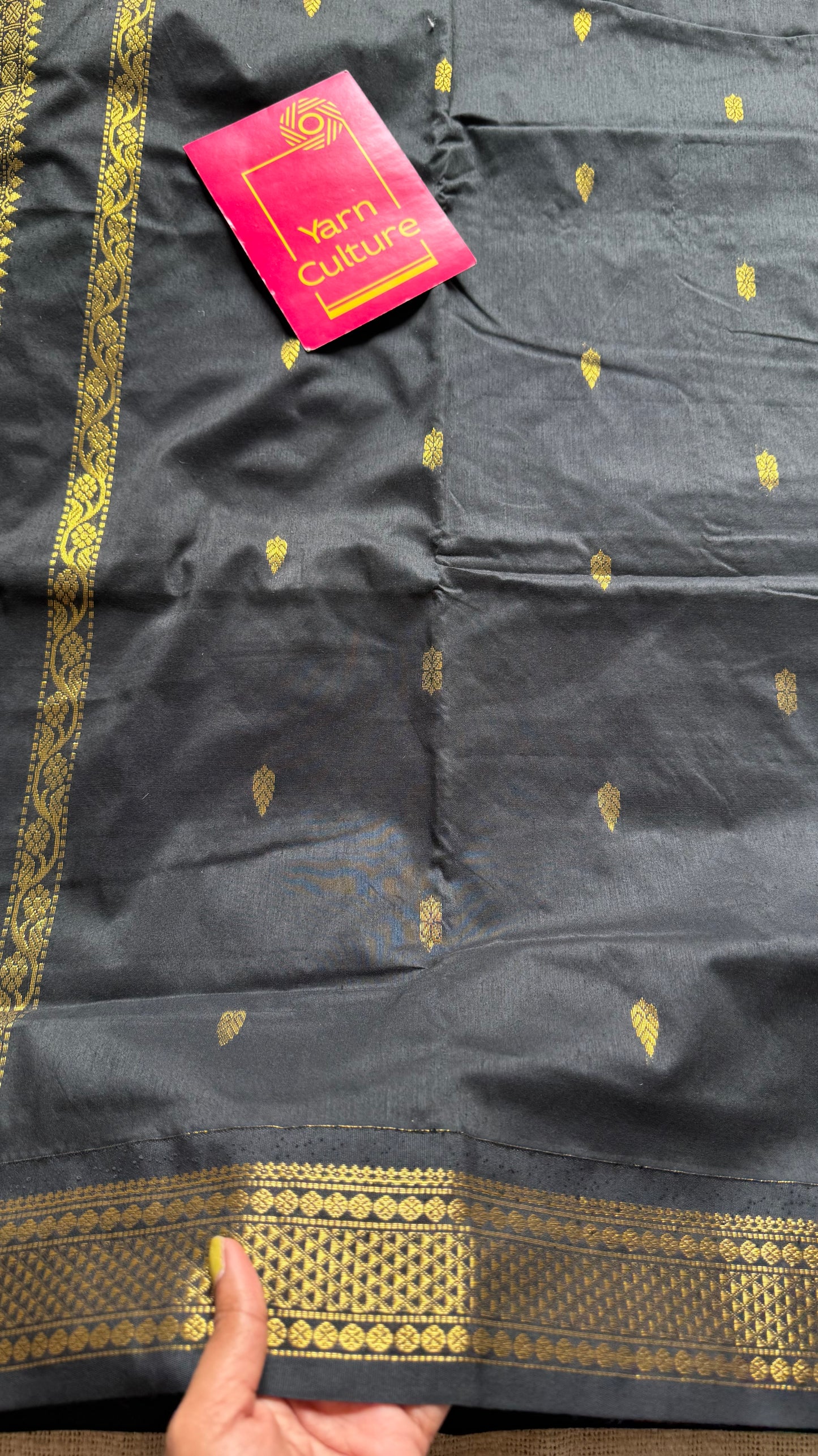 Black with motif border - cotton silk - YCCOTNSEKCS18