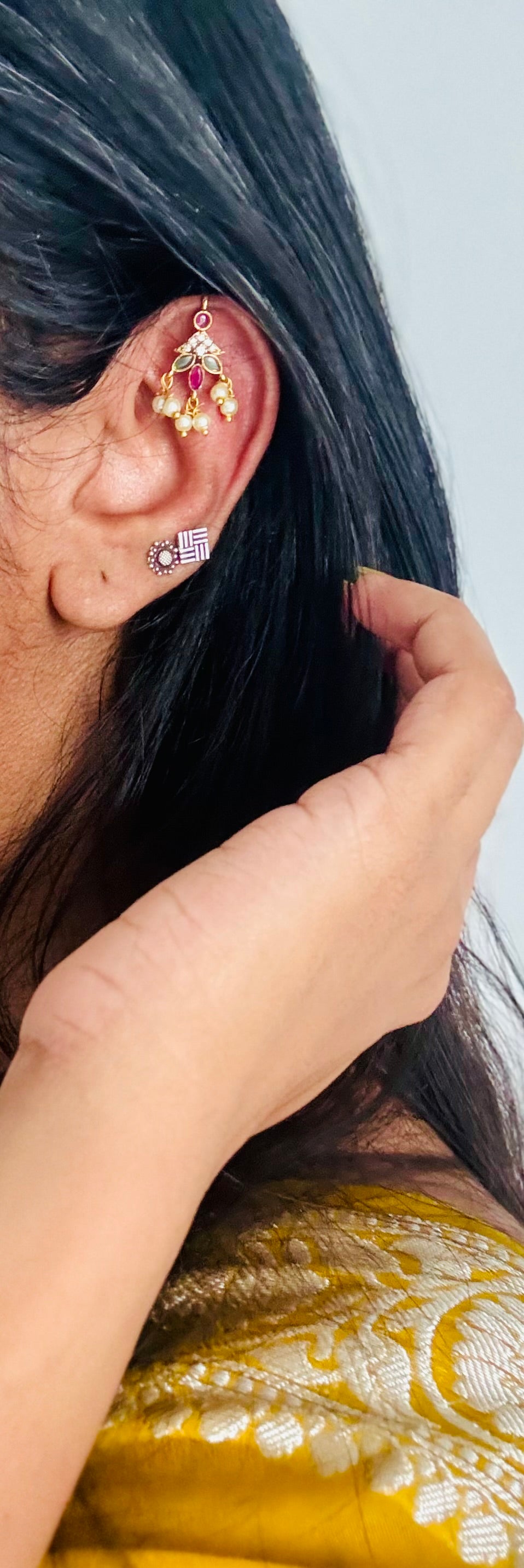 Bugadi clip-on (non pierced), green, ruby, white - YCGPBU685