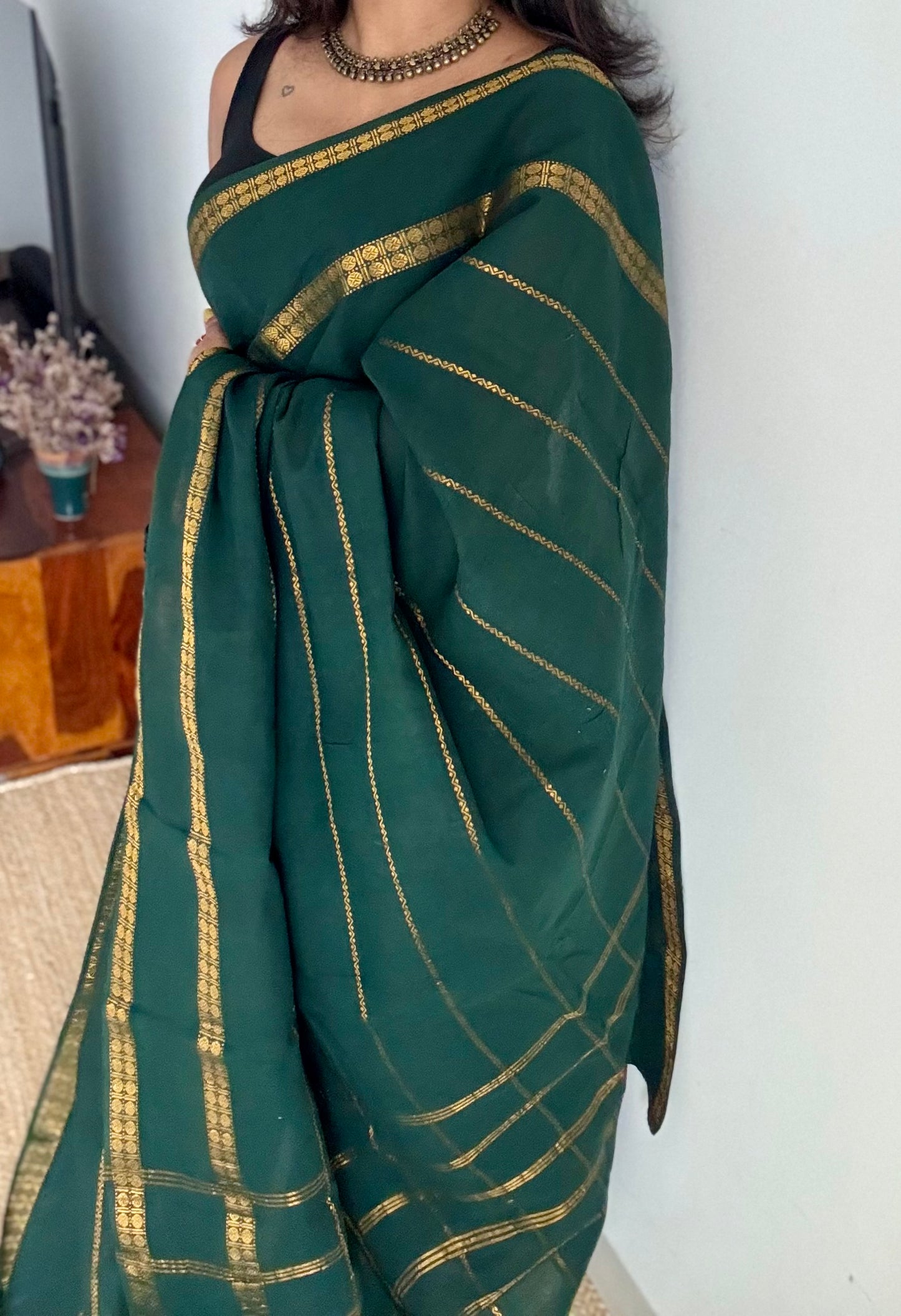 Dark green veldhaari with rettaipet border, kattuchayam dyed, madurai cotton - YCCOTNSEMS89