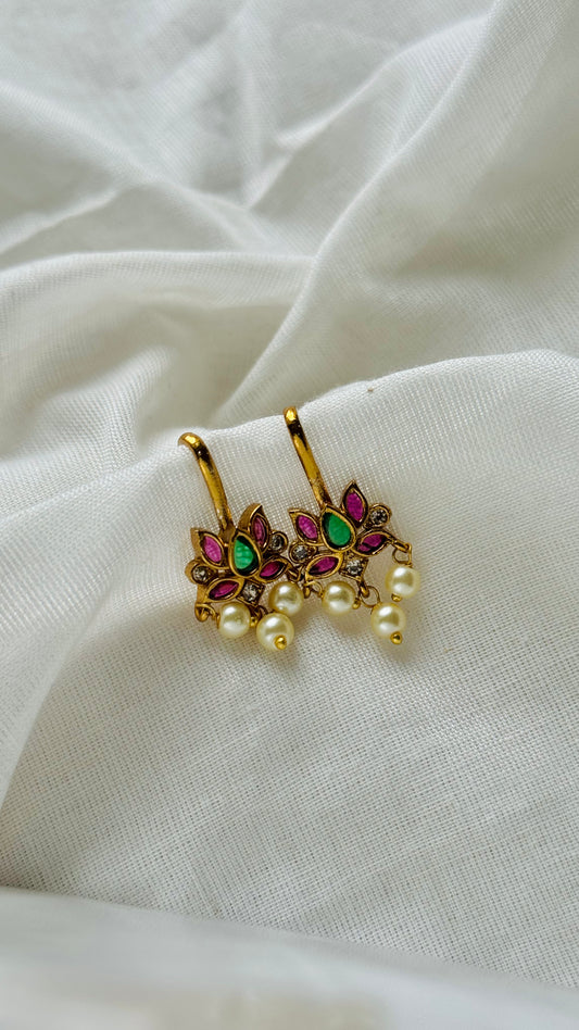 Bugadi clip-on (non pierced), lotus in green, ruby and white - YCGPBU835