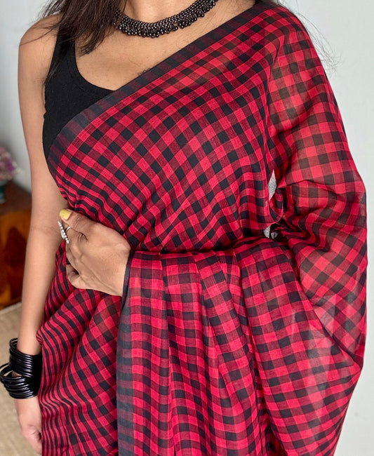 Red and black checkered mul cotton saree - YCBCMCFE220