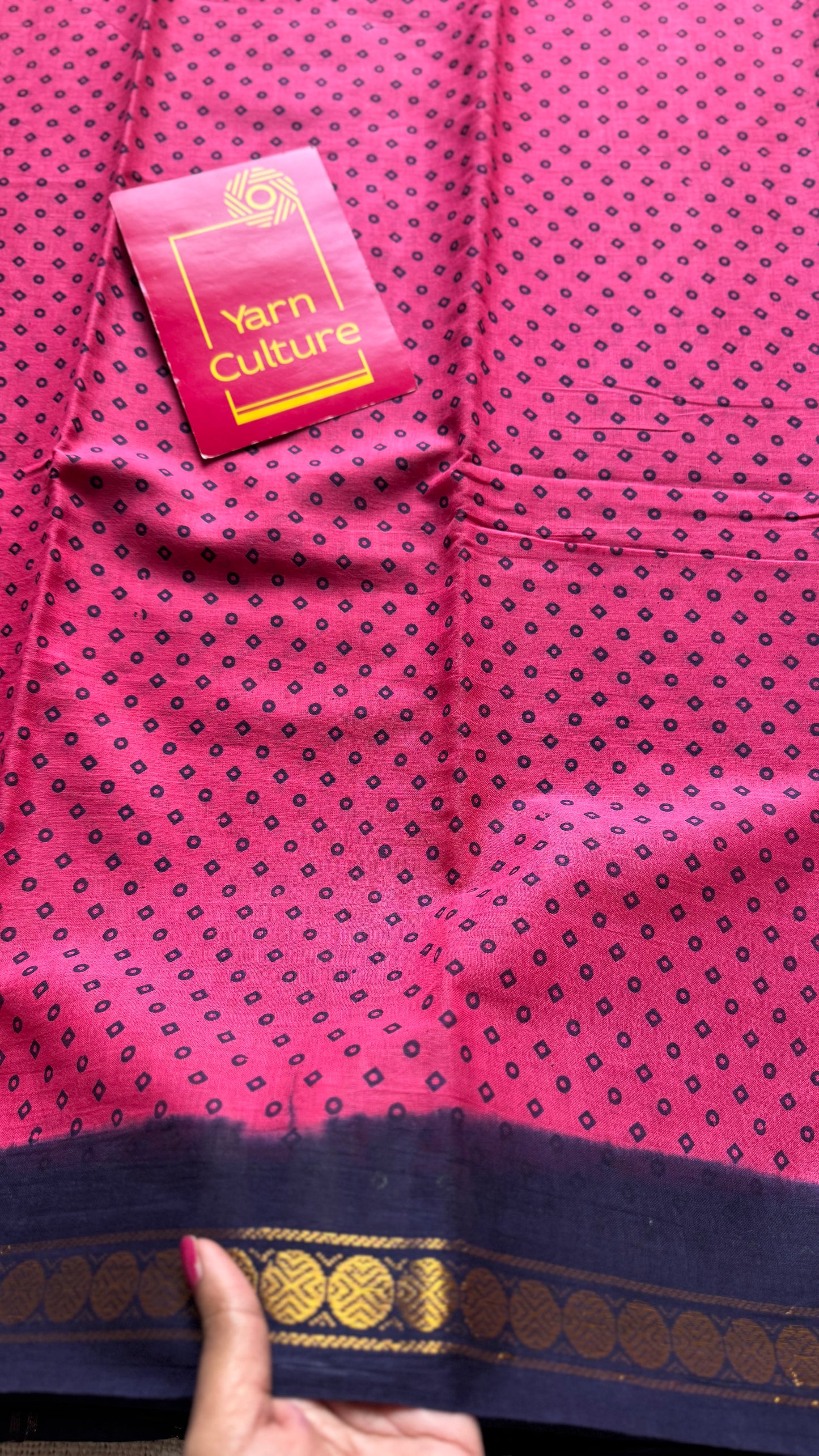 Dark pink with navy blue border sungudi, kattuchayam dyed, madurai cotton - YCCOTNSEMS102