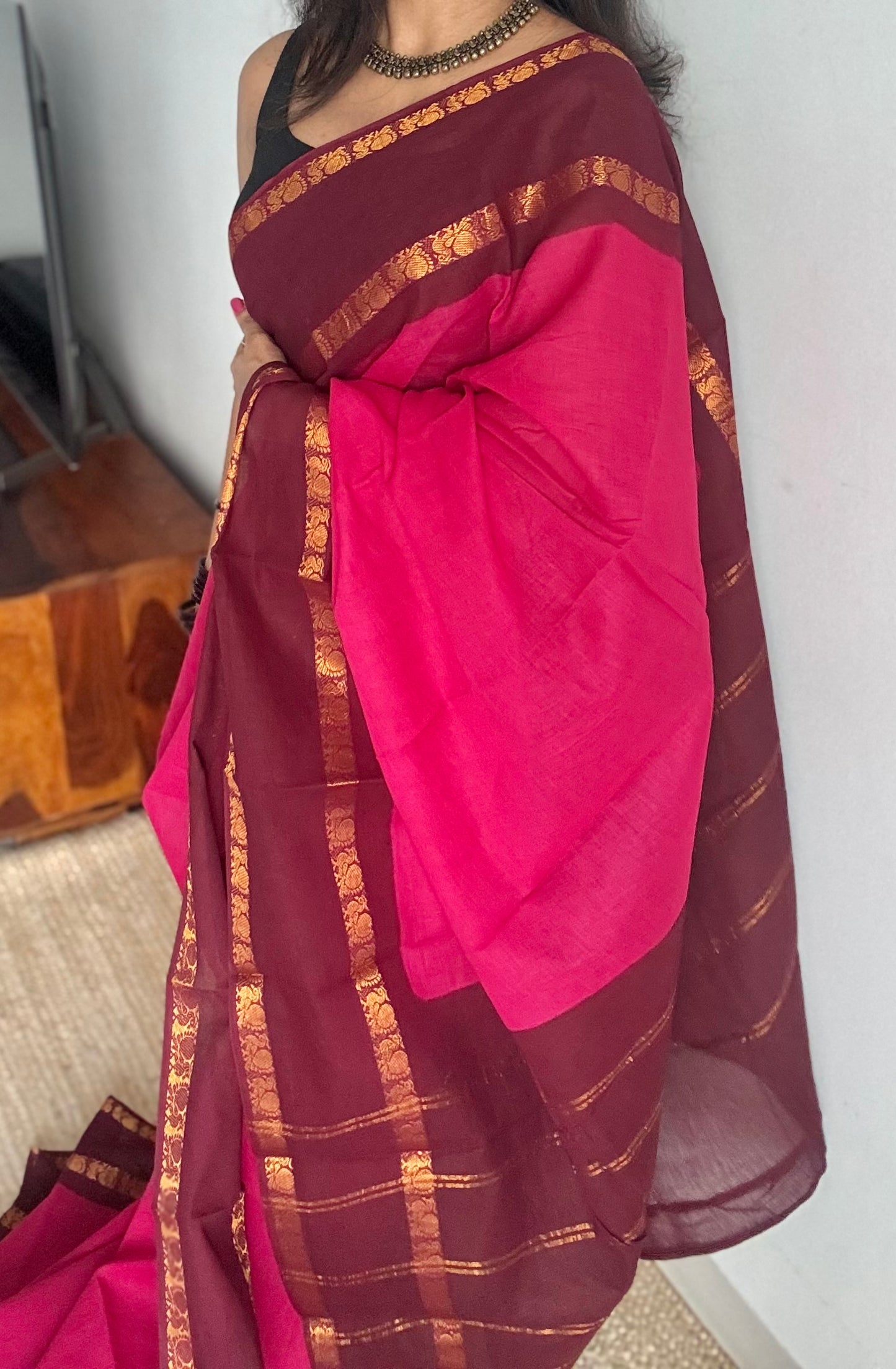 Dark pink with dark maroon sungudi, kattuchayam dyed, madurai cotton - YCCOTNOCSC14