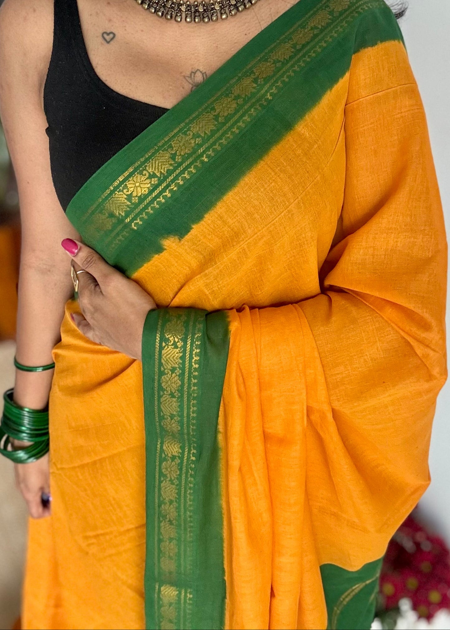 Yellow with green border sungudi, kattuchayam dyed, madurai cotton - YCCOTNSEMS99