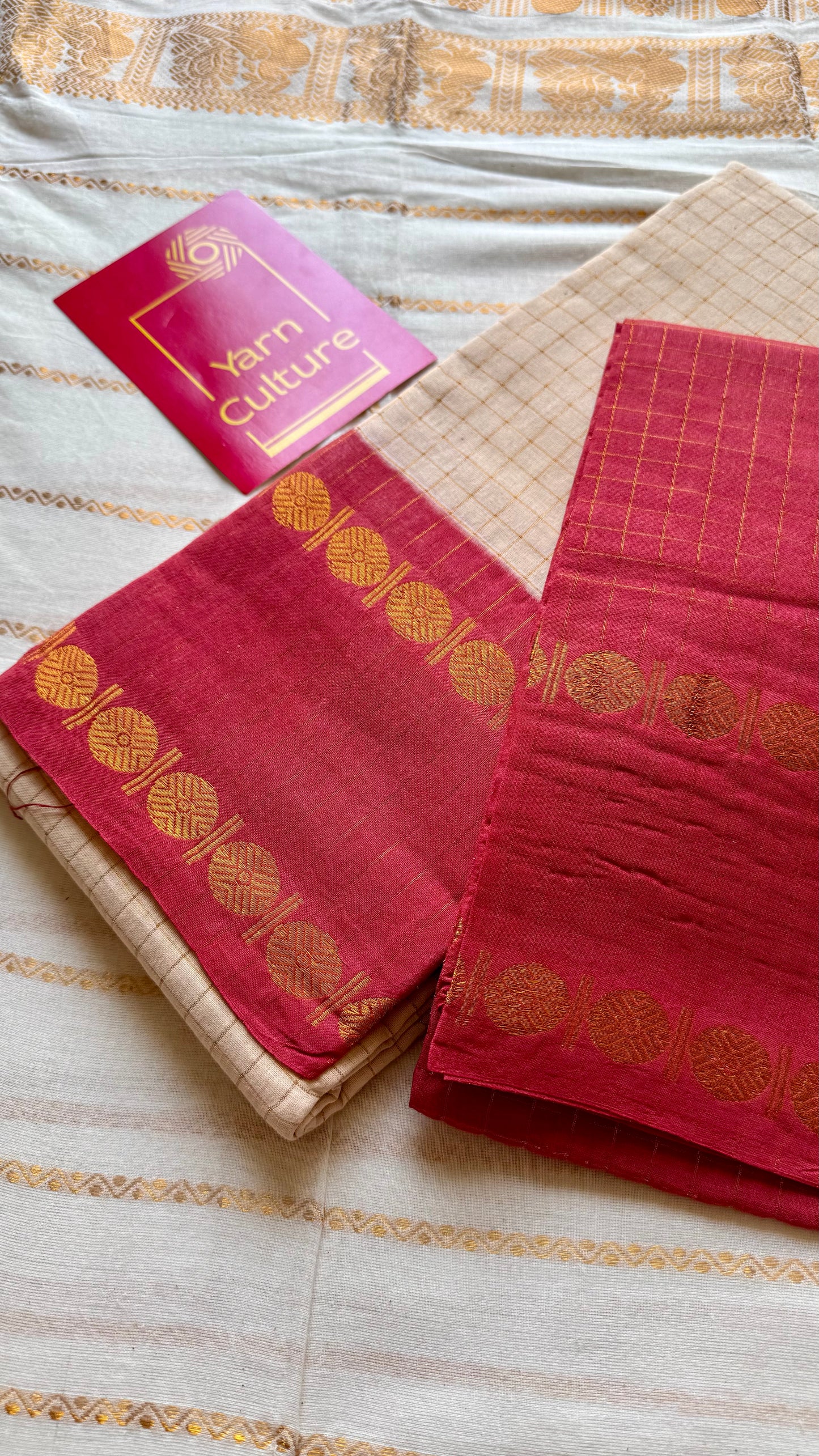 Ivory with light red contrast zari checkered sungudi, kattuchayam dyed madurai cotton - YCIEON89