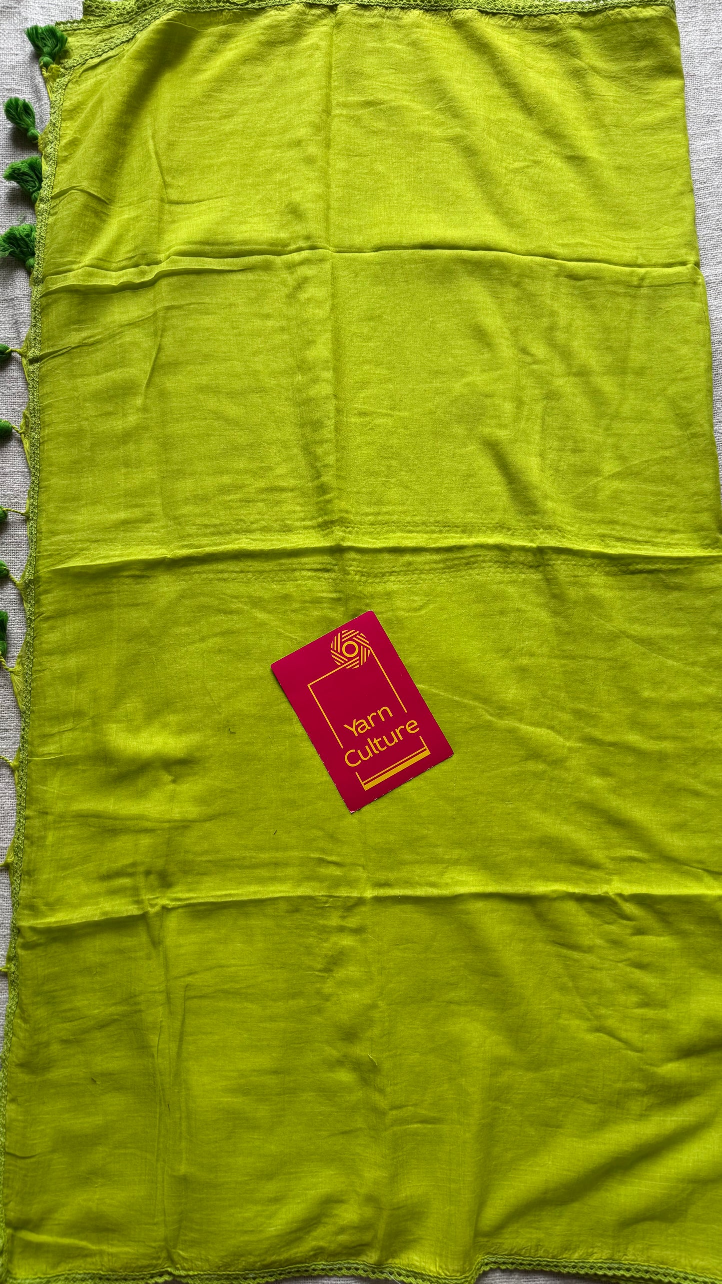 Lime green plain mul with lace border - YCBCMCLSE03