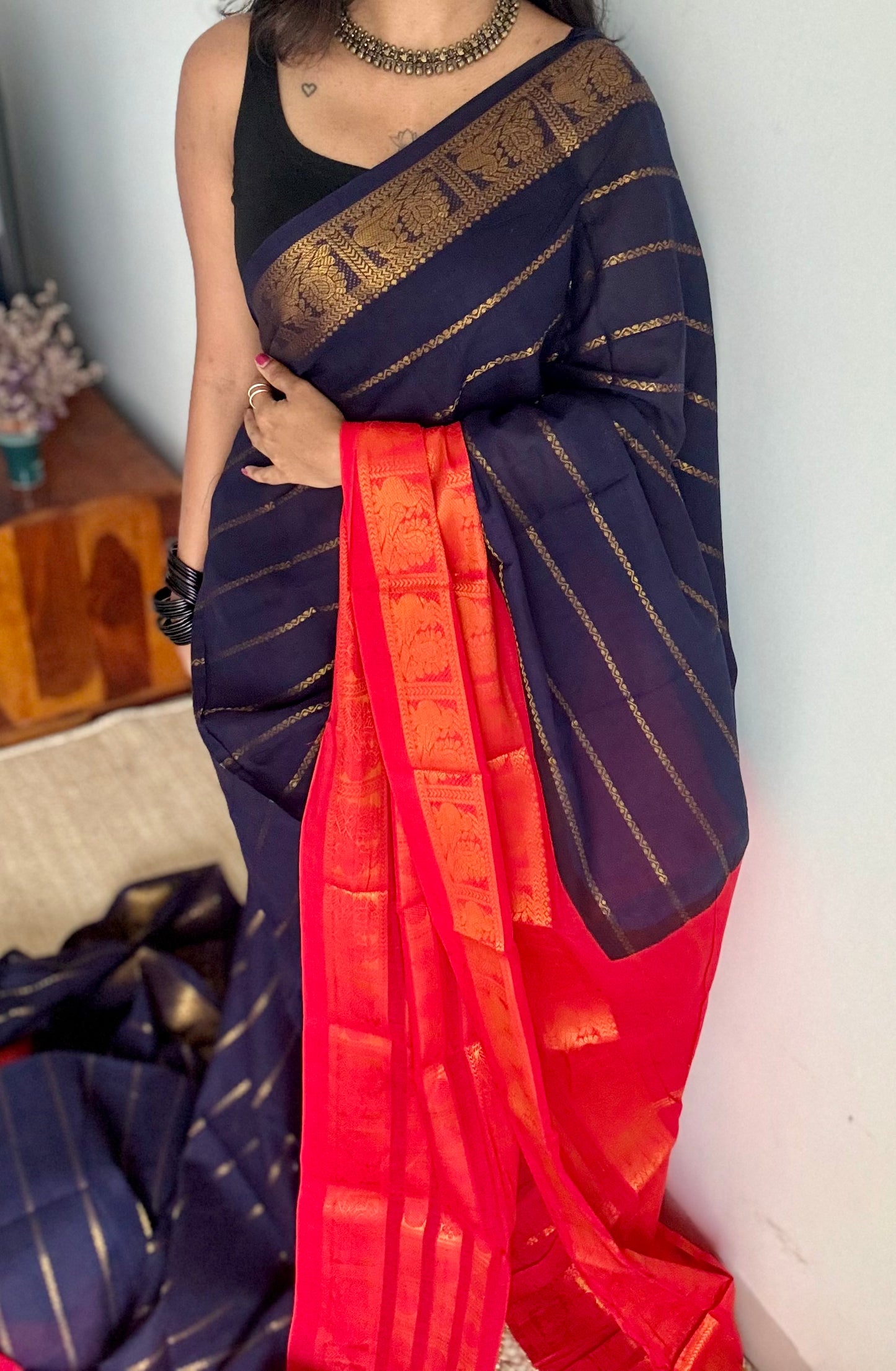 Dark blue, bright red, peacock rudraksham motif, single side broad zari - madurai kattuchayam dyed - YCCOTNAURS15