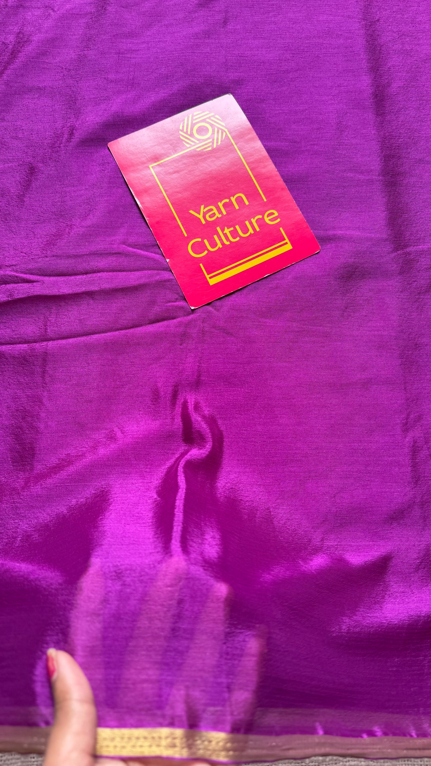 Purple chiffon with thin gold zari border - YCDESE21