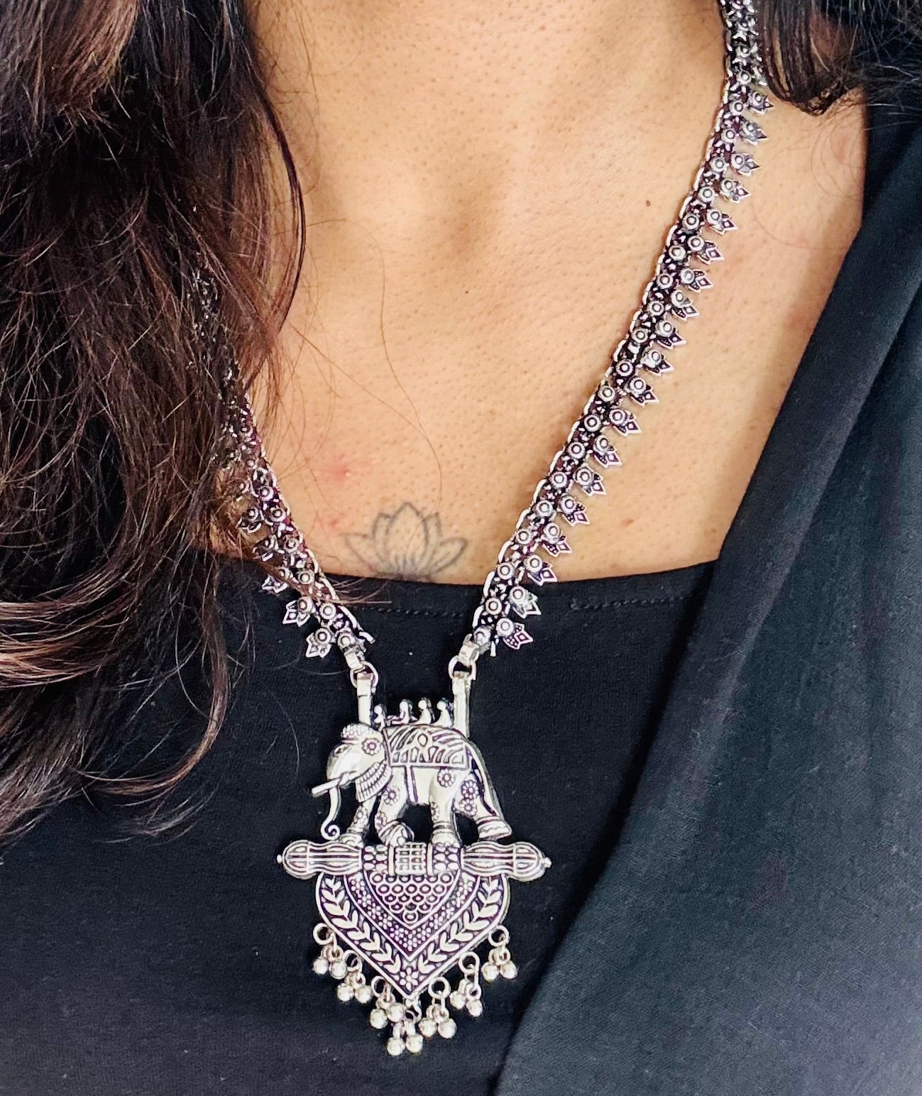 Long neckpiece with elephant pendant, oxidised silver - YCOSNP440a