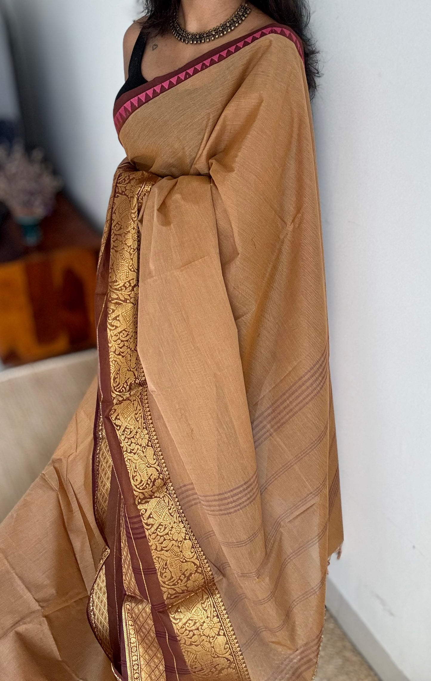Light brown with dark brown, single side broad zari border, chettinad cotton - YCCOTNAUC56