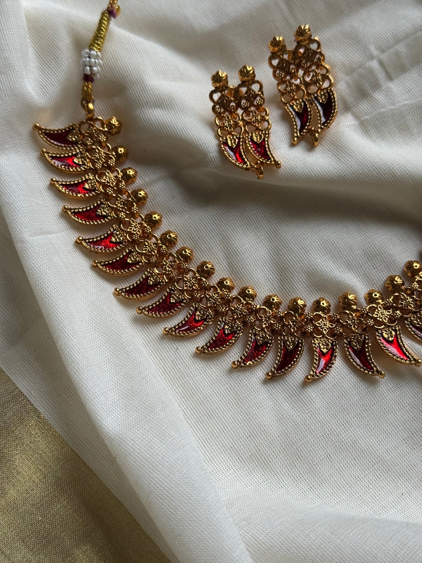Red palakka neckpiece, with earrings - YCAGC240