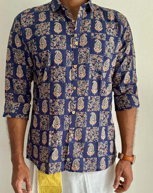 Navy Blue Paisley Block Printed Cotton Men's Full Sleeve Collared Shirt - YCMSEIE204