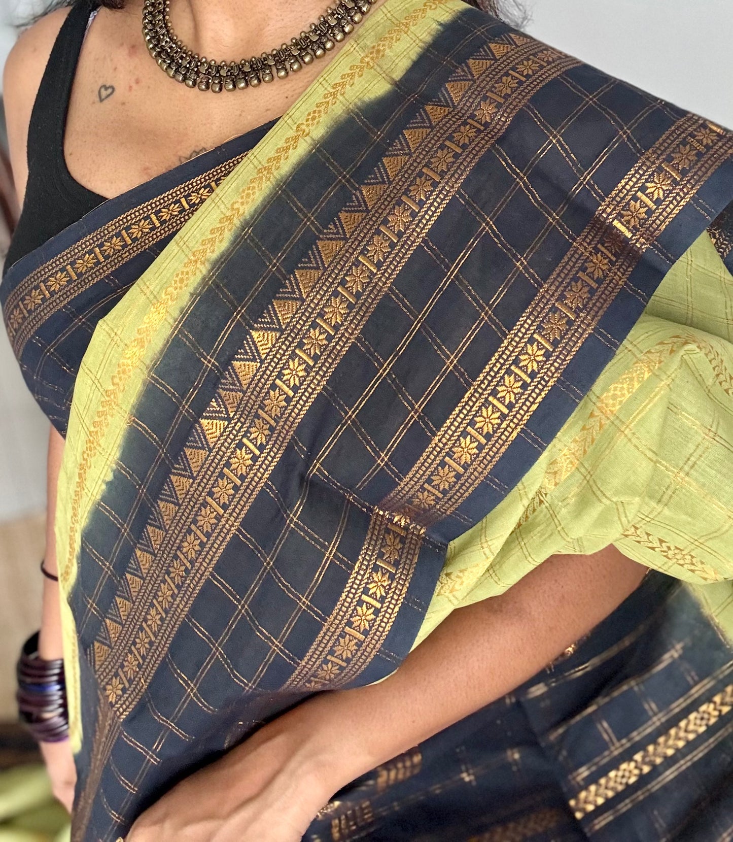 Pista green with black, Adayar checks with velthaari pattern, madurai cotton - YCCOTNOCSC08