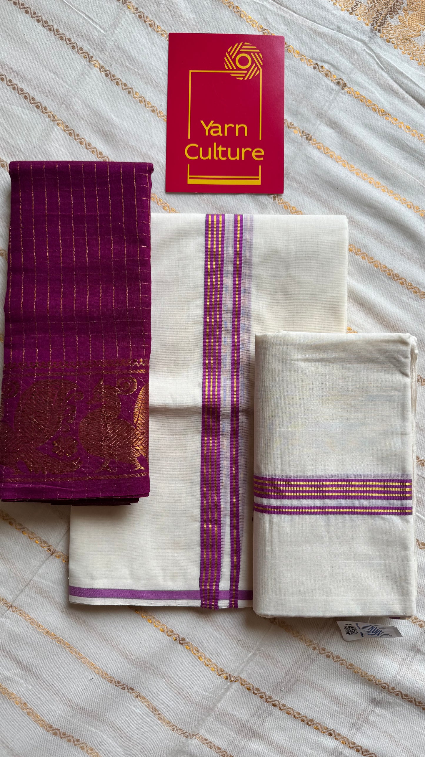 Set mund, handwoven from Chendamangalam looms, purple pink (vadamalli) and gold - YCIEON144