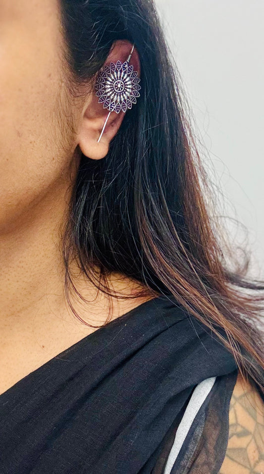 Oxidised silver, floral earcuff - YCOSEEC289