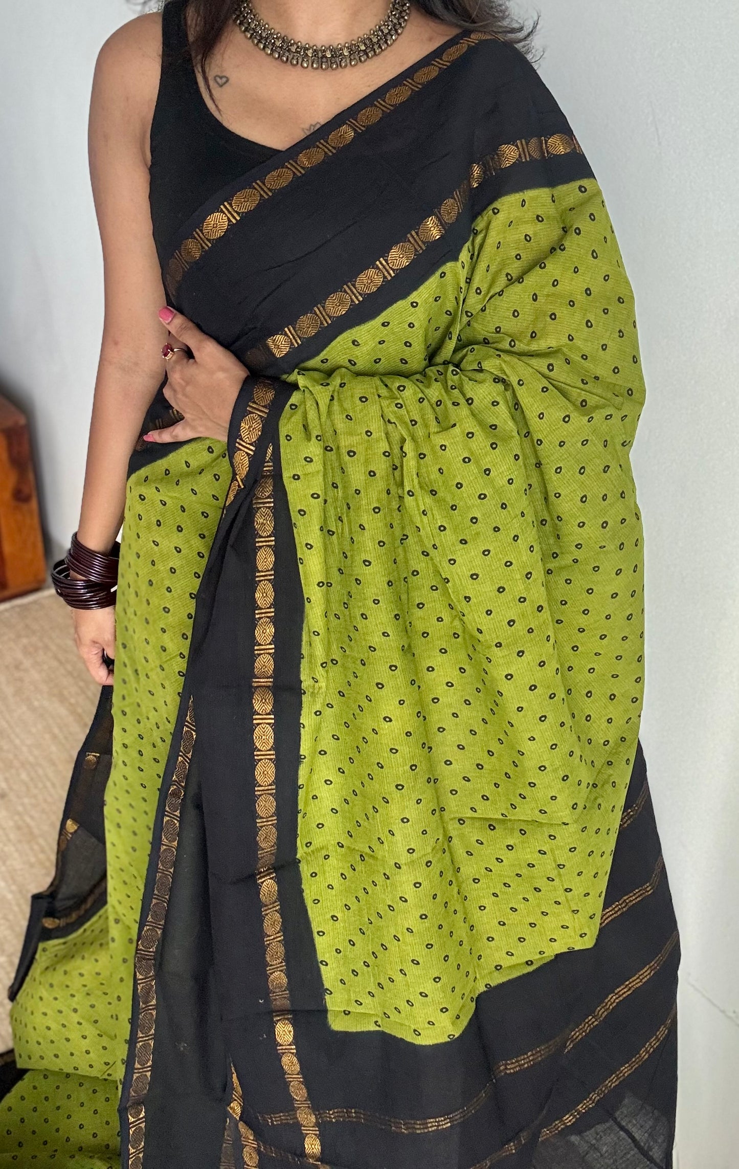 Green with black, sungudi motif and rudraksham border, madurai soft cotton - YCCOTNAUSC03