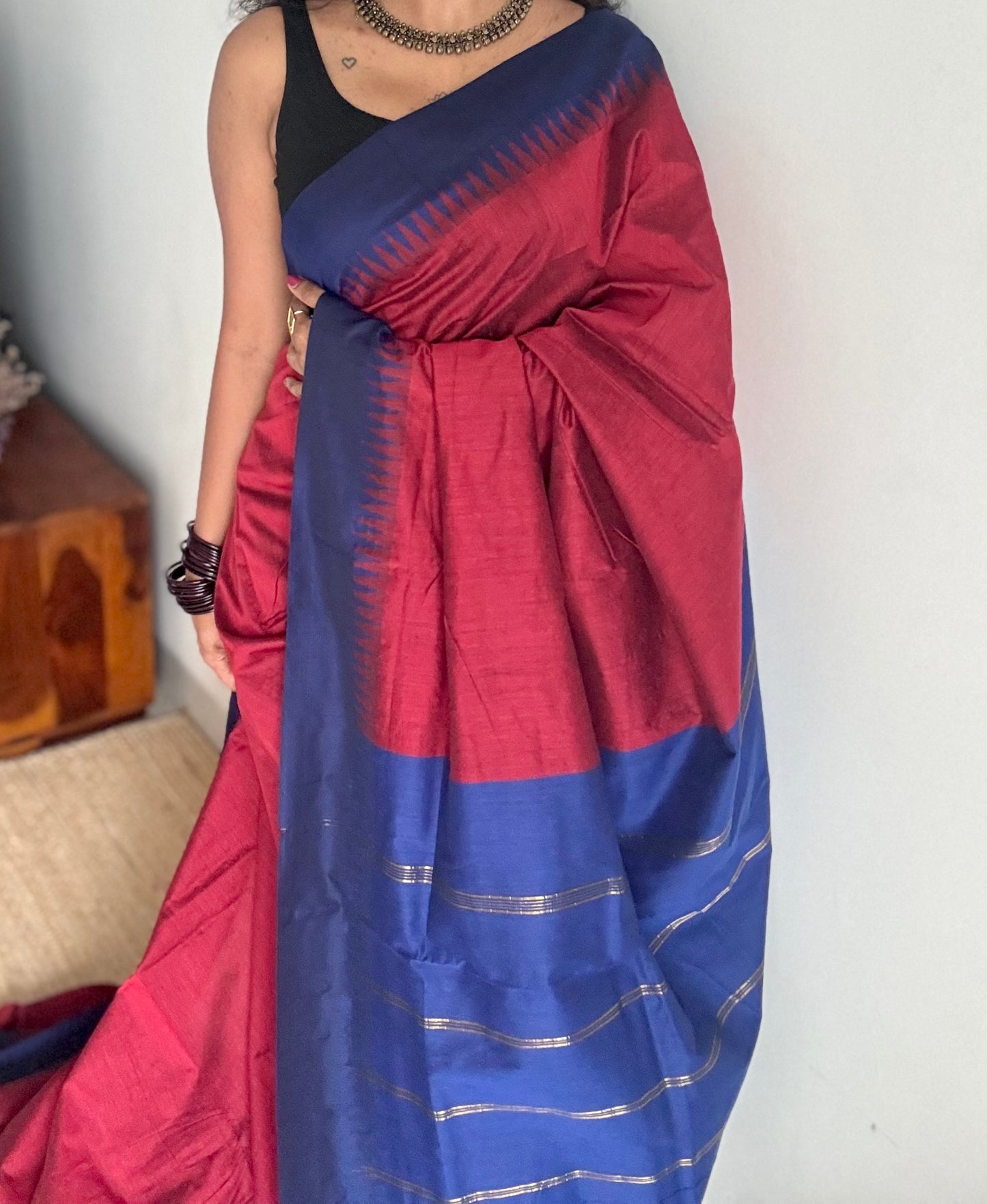 Red with royal blue temple border - cotton silk - YCCOTNOCKCS5