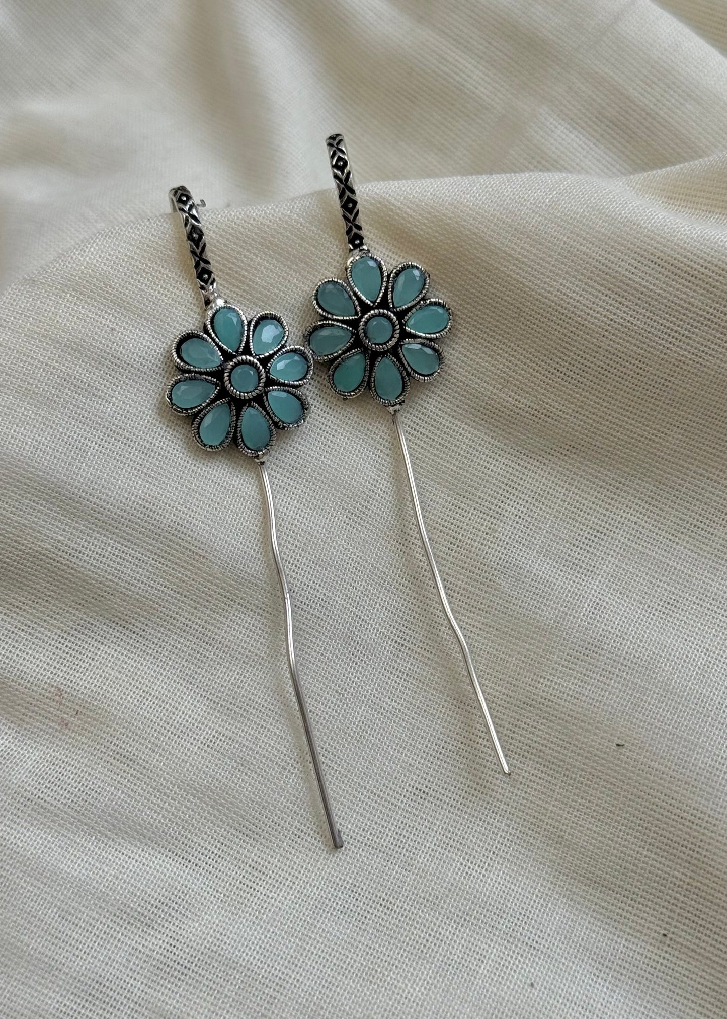 Oxidised silver, powder blue stone, floral earcuff - YCOSEEC295