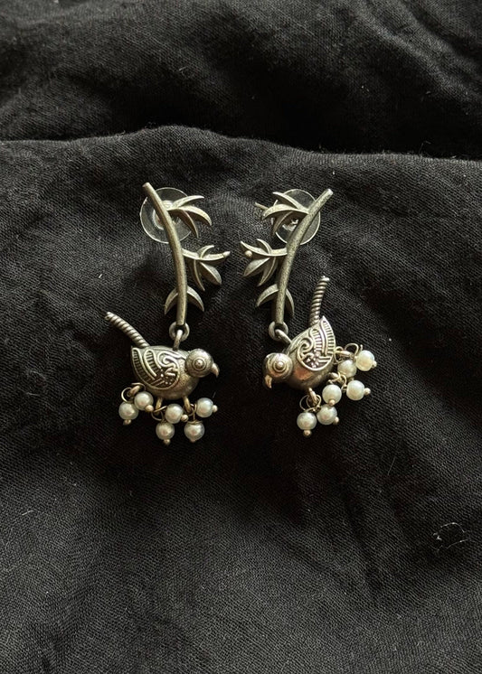 Leaf and bird, dangler earring - YCOSED591