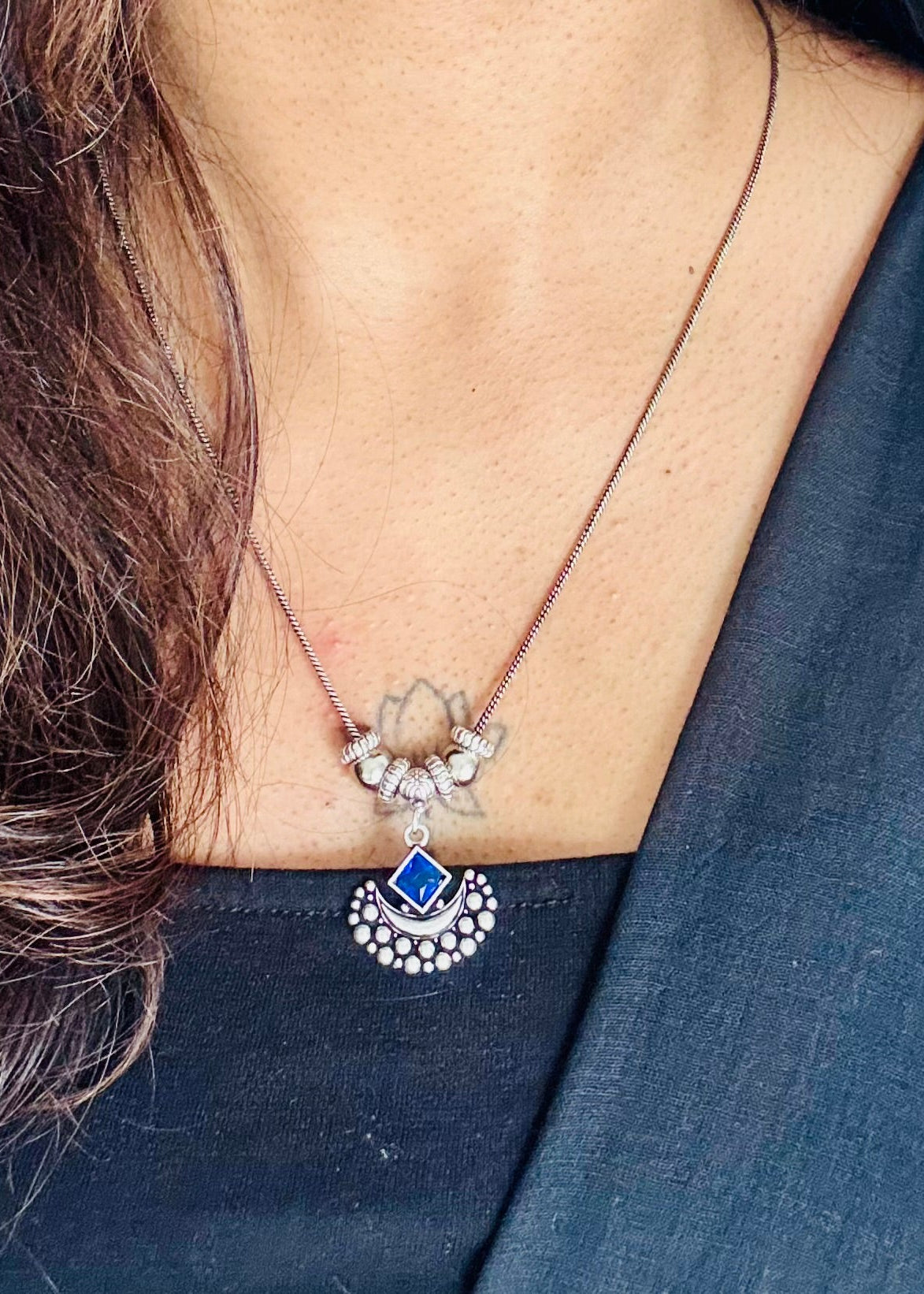 Long neckpiece with blue stone pendant and earrings, oxidised silver - YCOSNP443