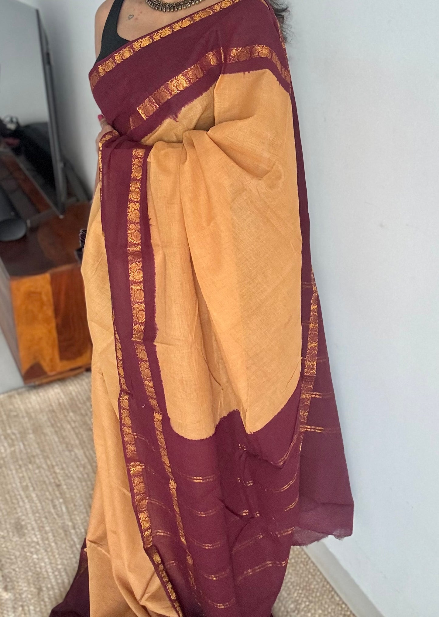 Sandal with dark maroon sungudi, kattuchayam dyed, madurai cotton - YCCOTNOCSC13