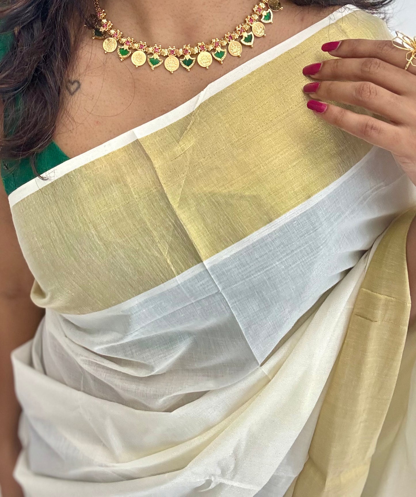 Coin and green palakka necklace in gold finish - YCAGC10