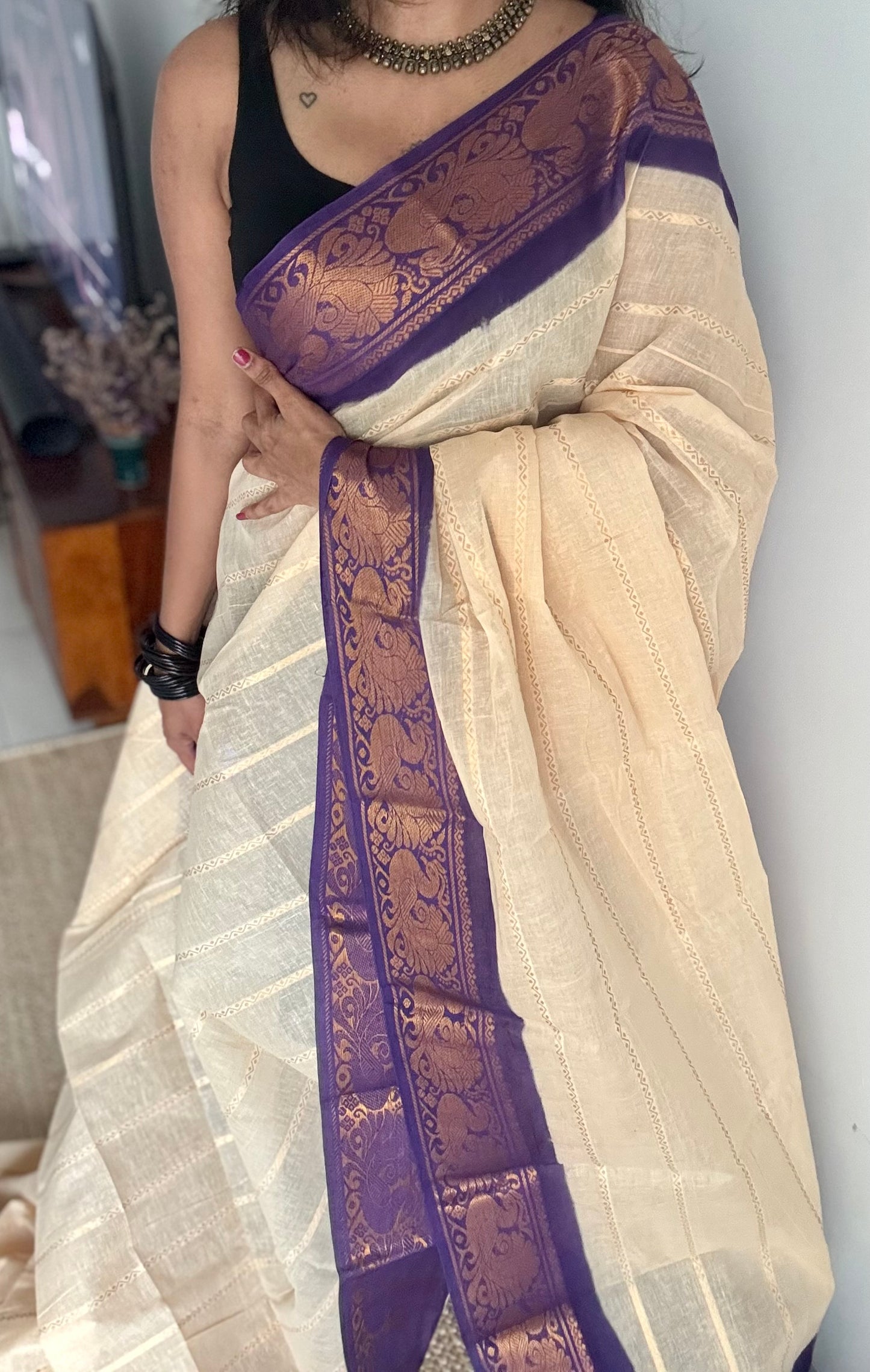 Cream with purple, peacock motif border - madurai kattuchayam dyed - YCCOTNAUS20