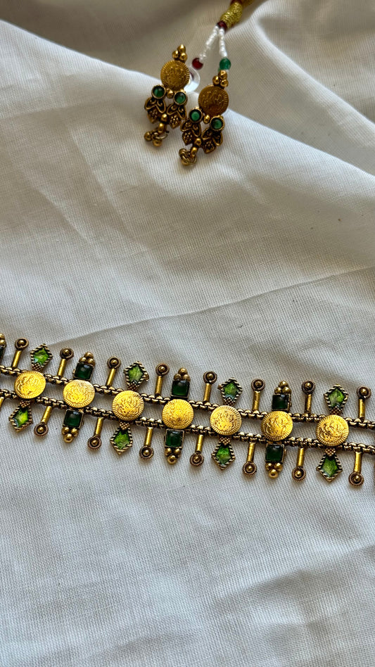 Coin and green stone neckpiece with earrings - YCGPNP635