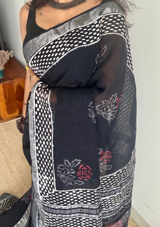 Black linen, red rose motif, silver zari border - YCTOROCBP58