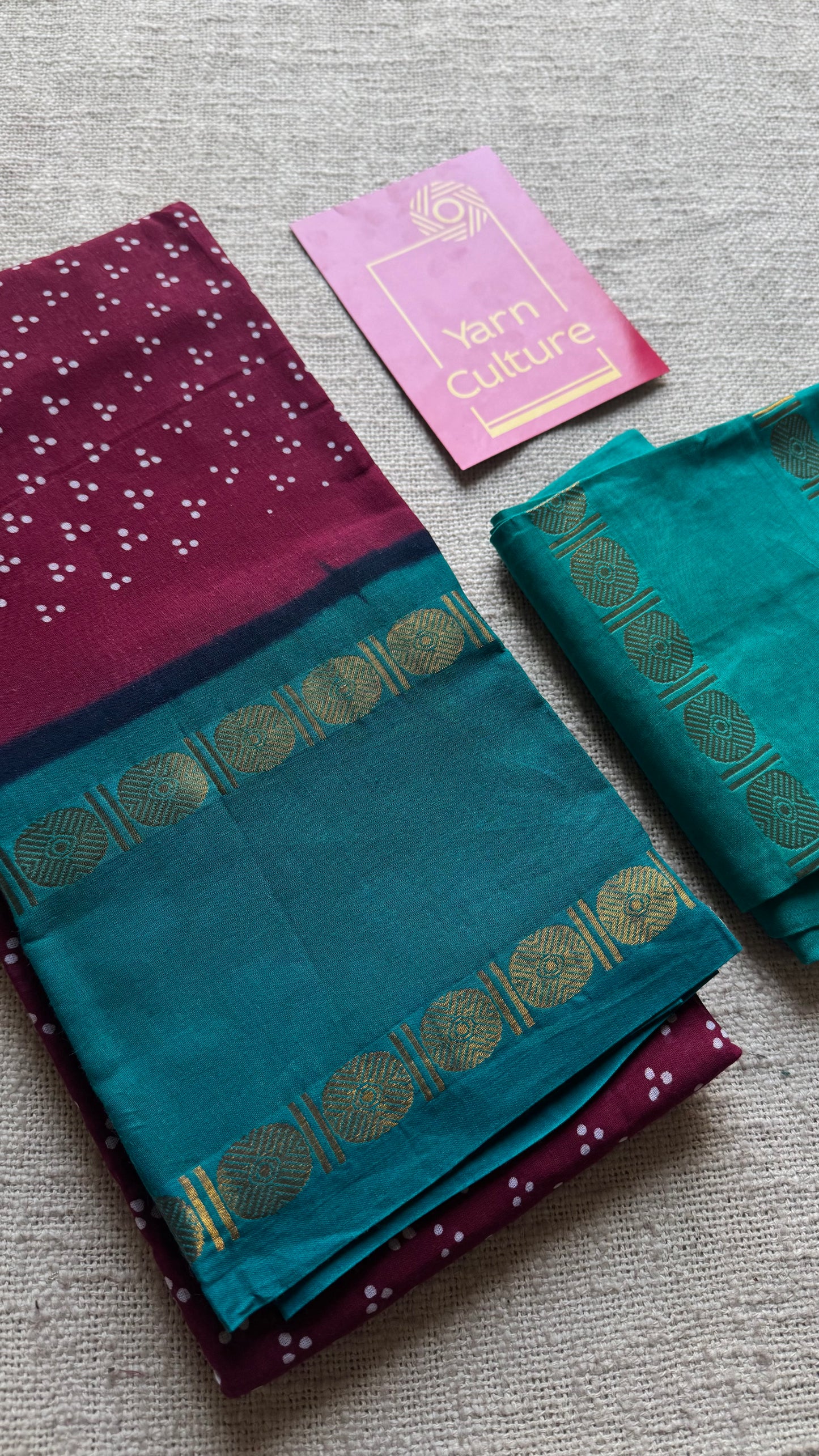 Reddish pink with dark turquoise contrast border, kattuchayam dyed madurai sungudi cotton saree - YCCOTNMSFE81