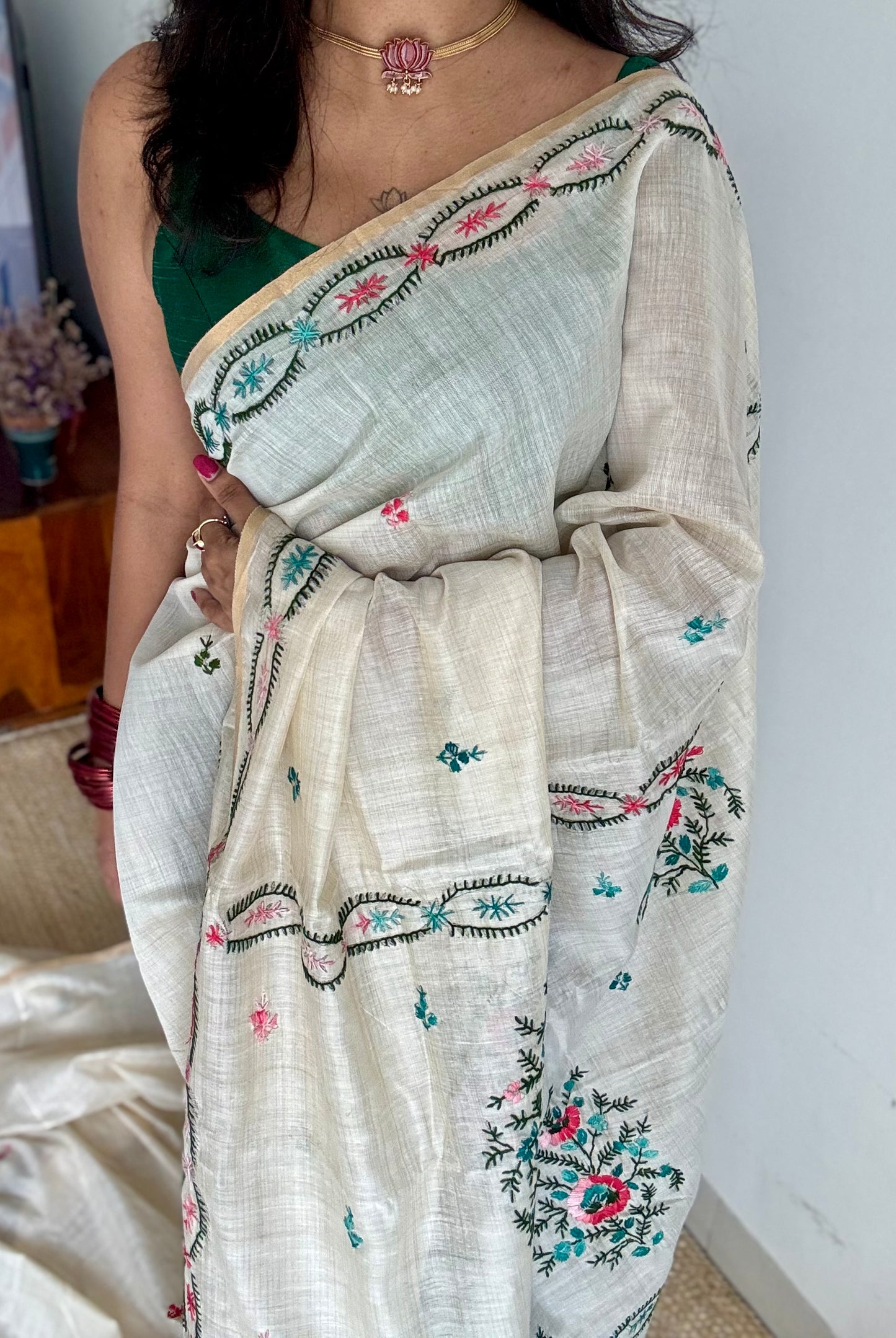 Ivory maheshwari cotton silk blend with pink and blue floral kantha threadwork - YCBLJULMK01