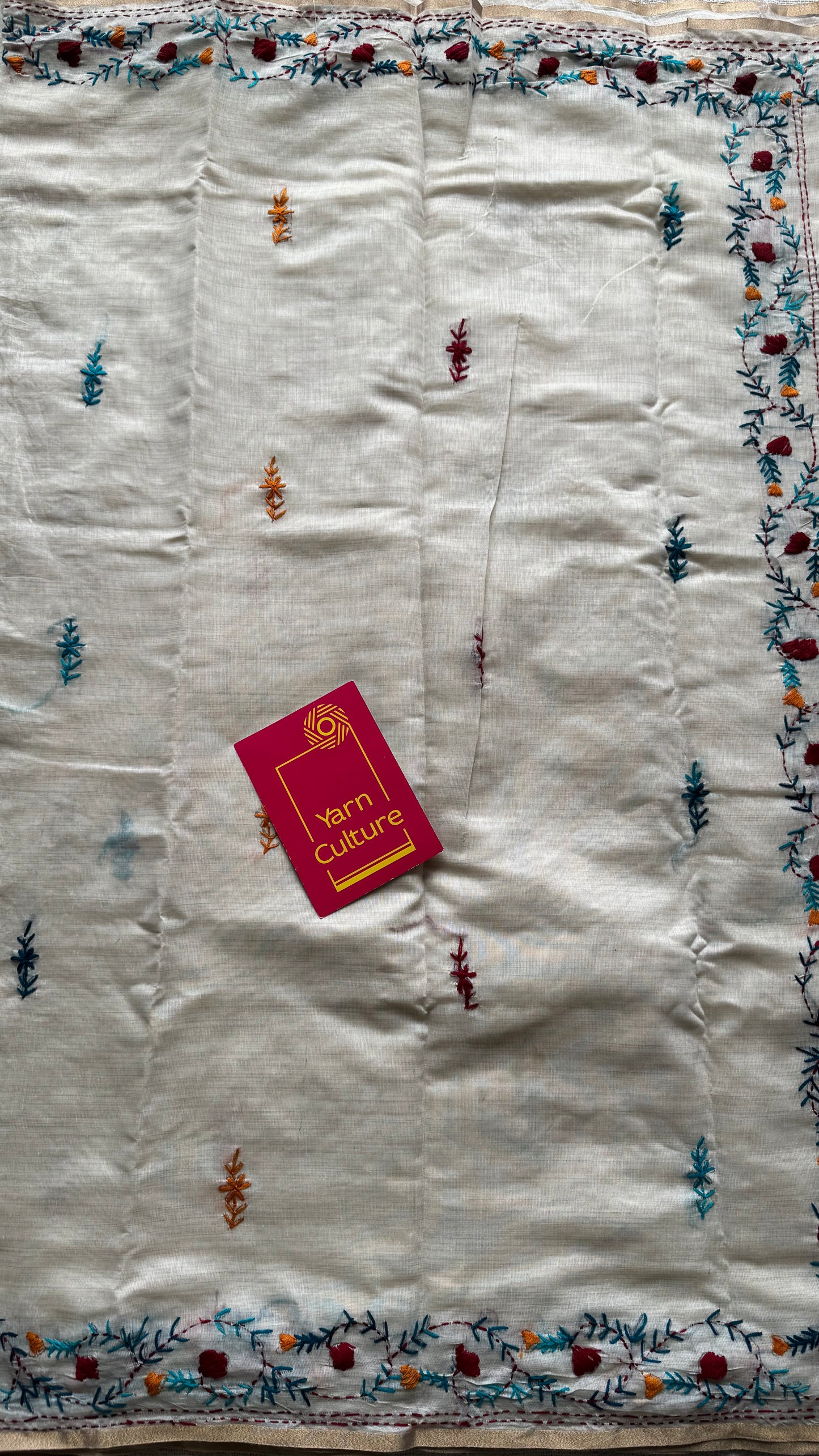 Ivory maheshwari cotton silk blend with red and blue floral kantha threadwork - YCBLJULMK03