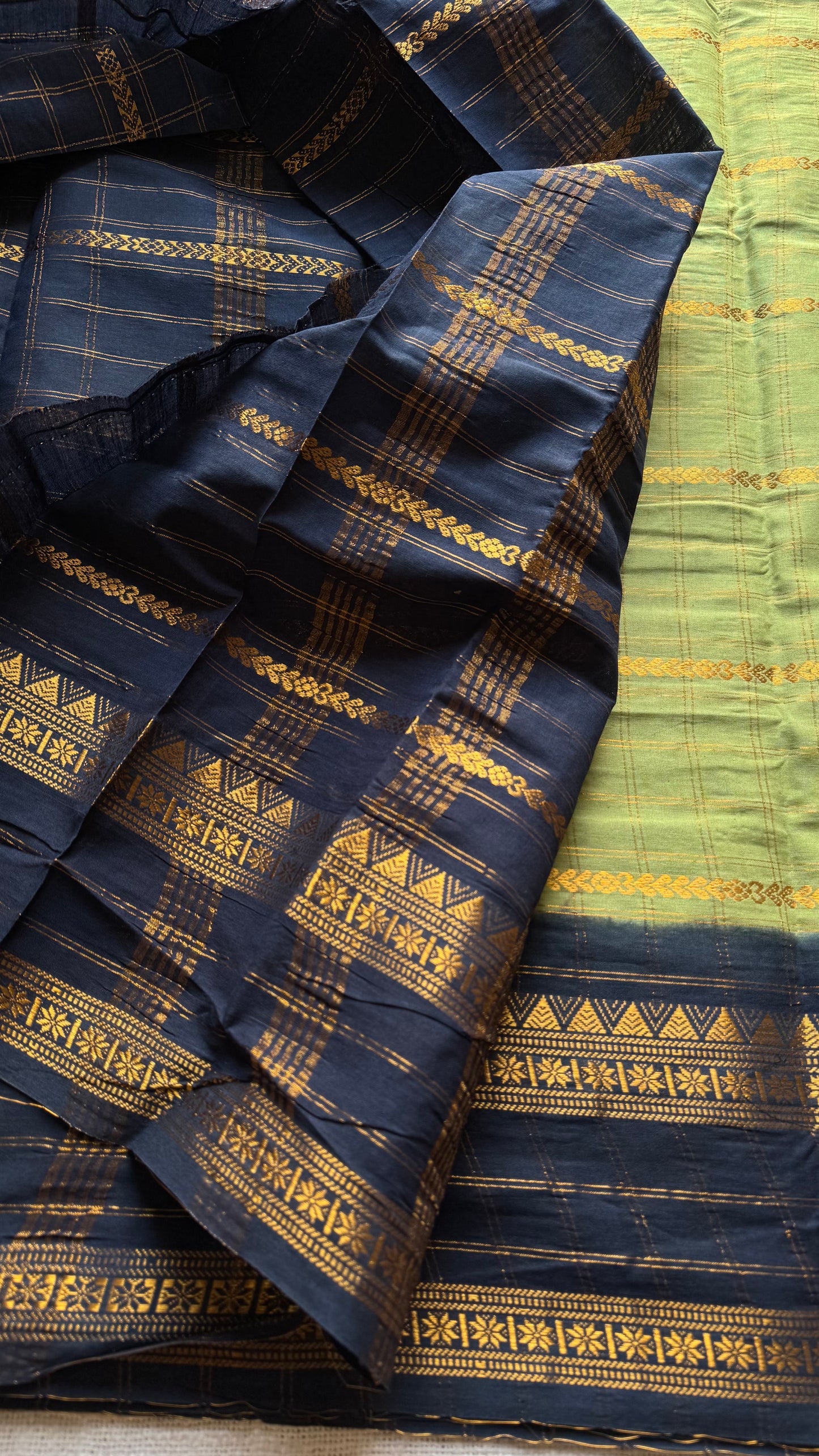 Pista green with black, Adayar checks with velthaari pattern, madurai cotton - YCCOTNOCSC08