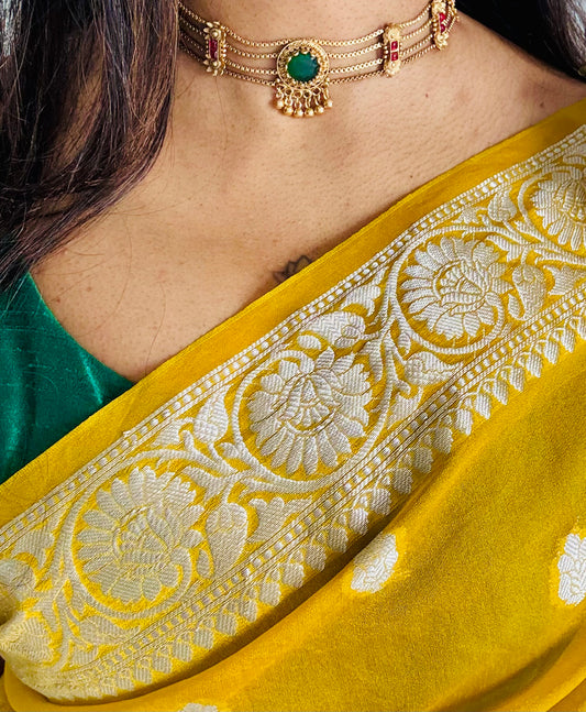 4 layered choker neckpiece with green pendant, with earrings - YCGPNP627