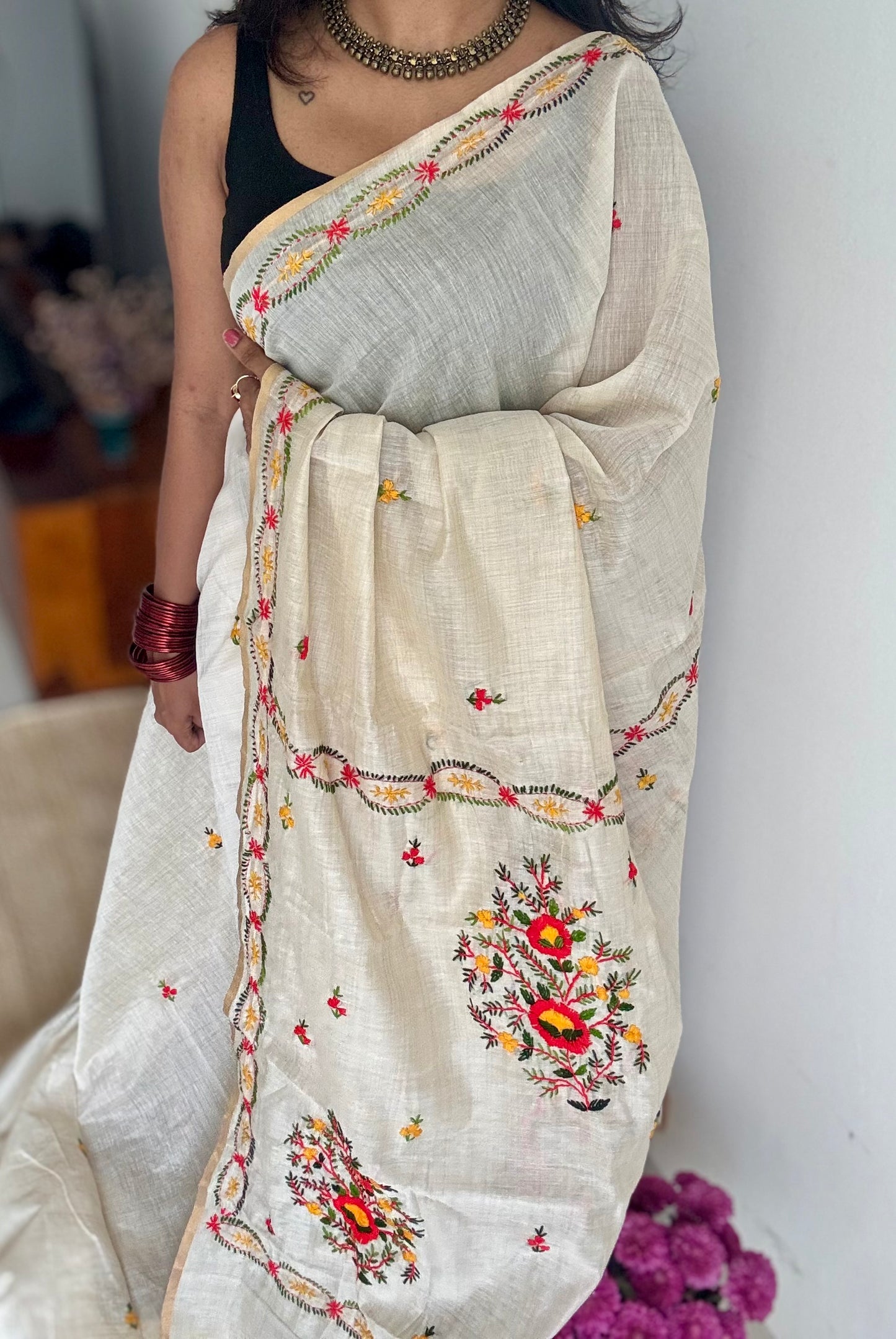 Ivory maheshwari cotton silk blend with bright red floral kantha threadwork - YCBLAUMK09