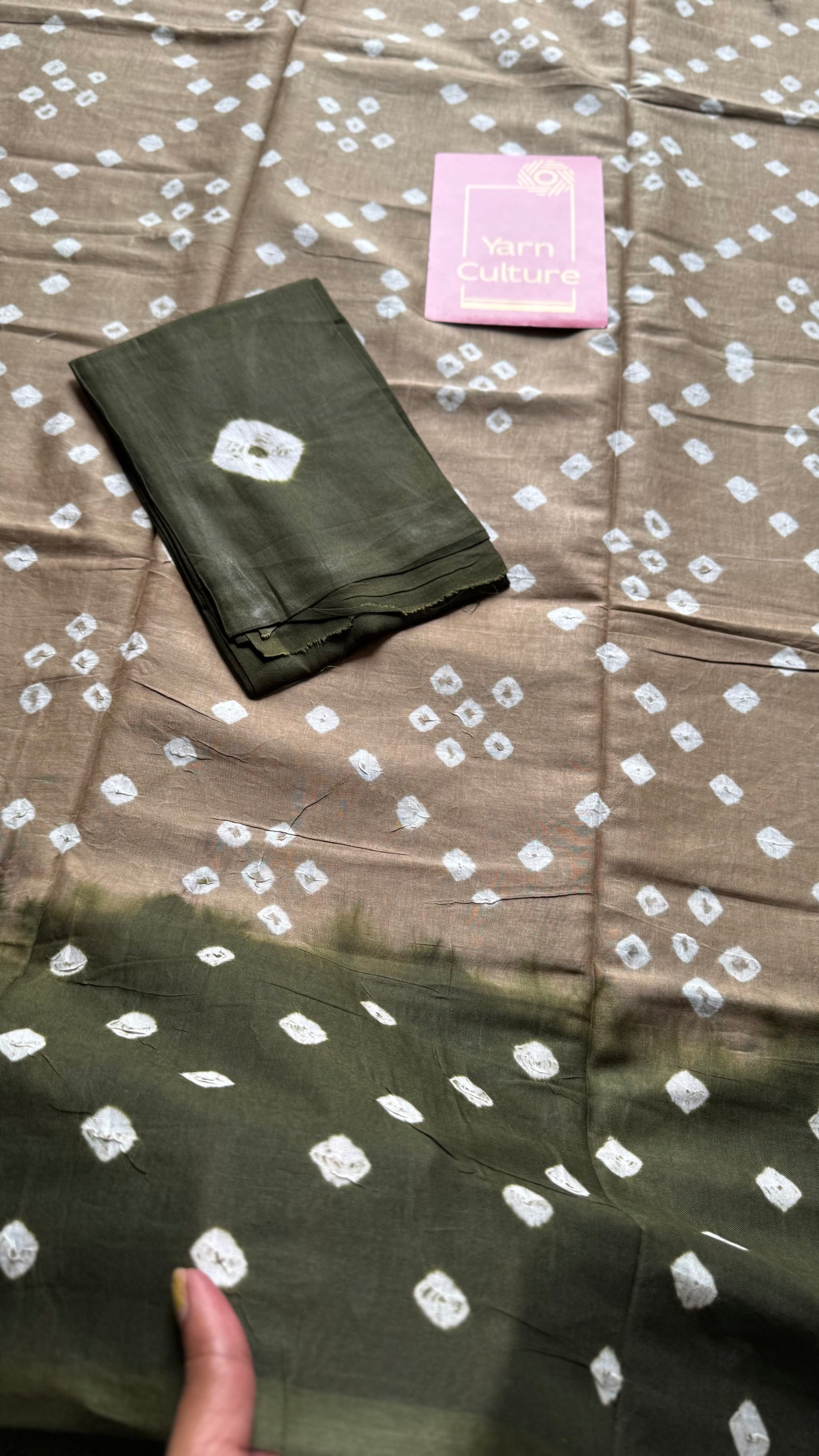 Light brown with dark green Sungudi/Bandhani, soft cotton - YCCOTNSEMS80