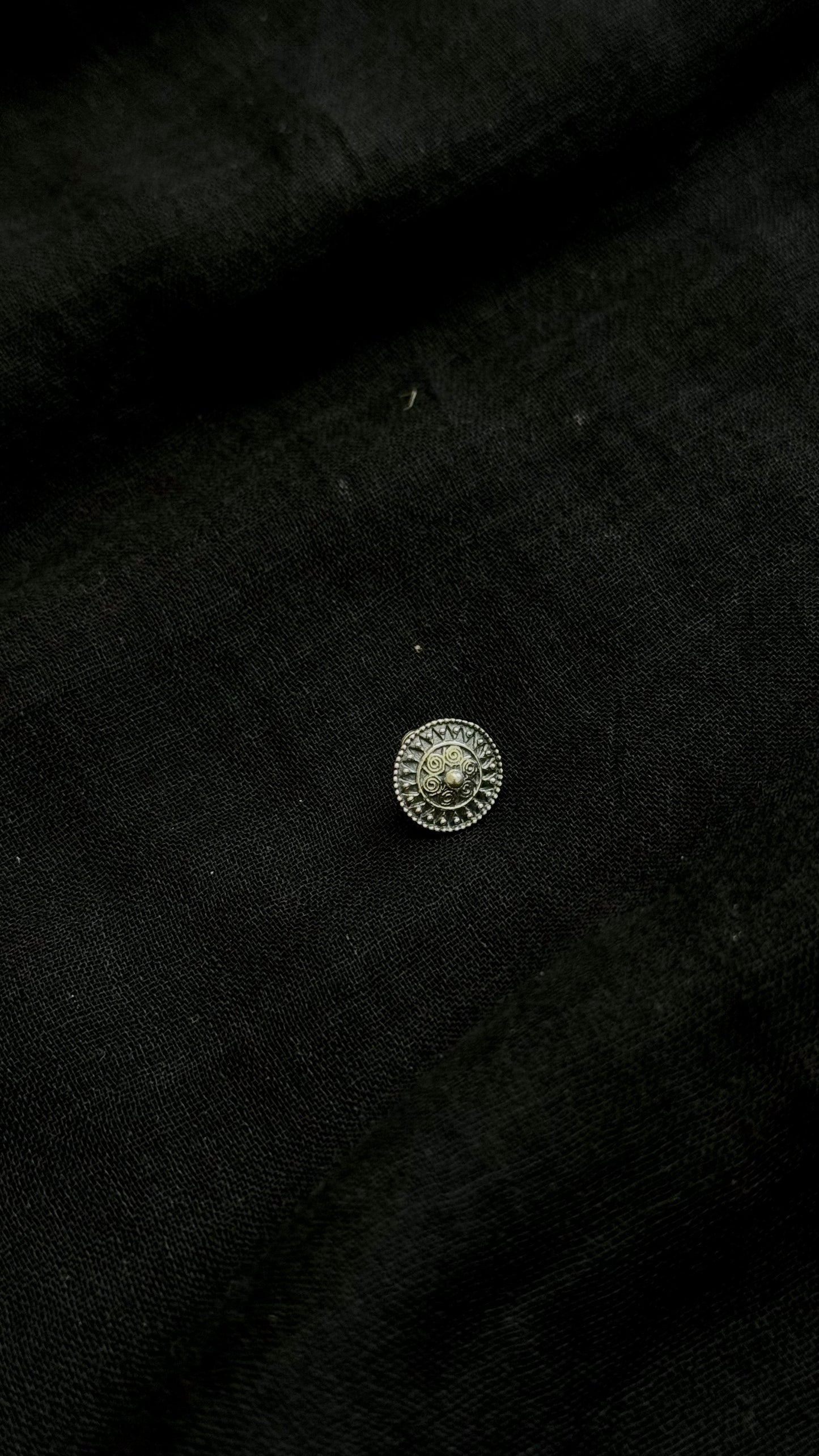 Round nose pin - intricate pattern in pure silver - YCNPP04