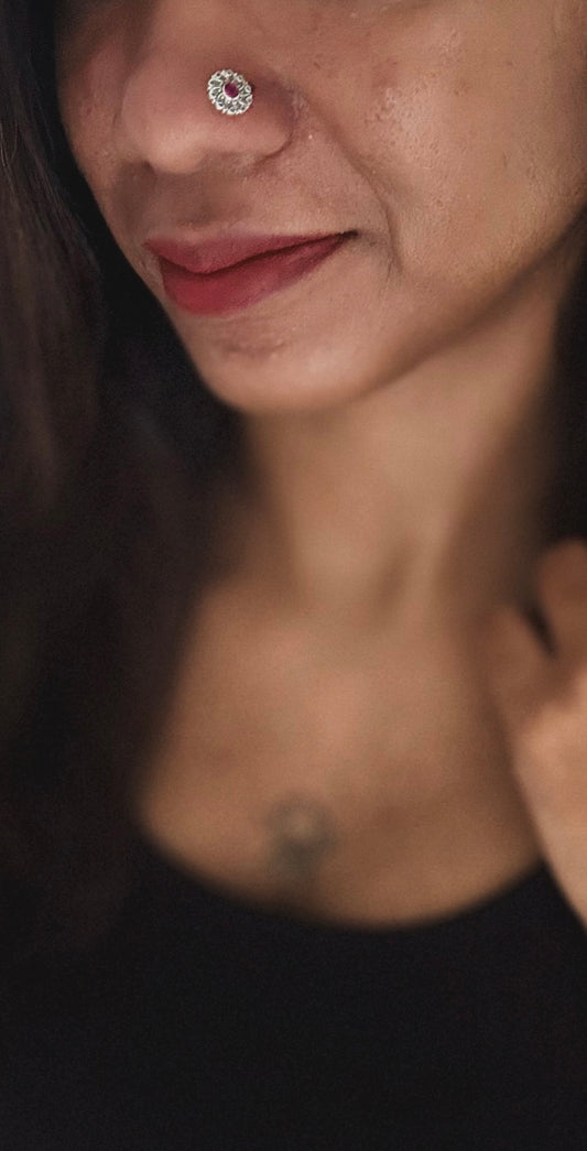 Floral round nose pin, red stone in pure silver - YCNPP16