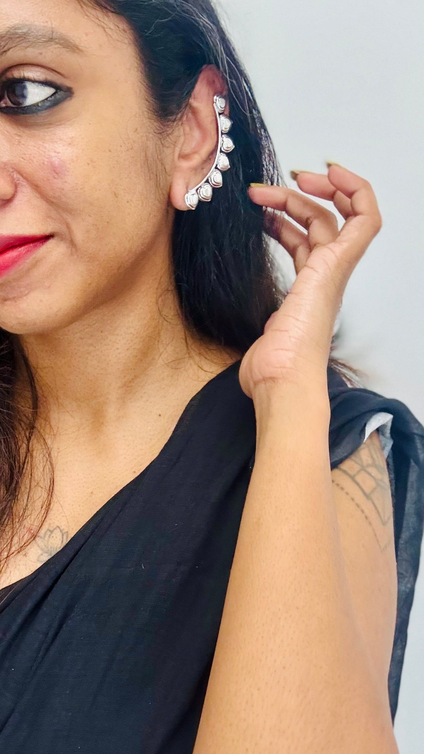 Oxidised silver, heart patterned earcuff - YCOSEEC301