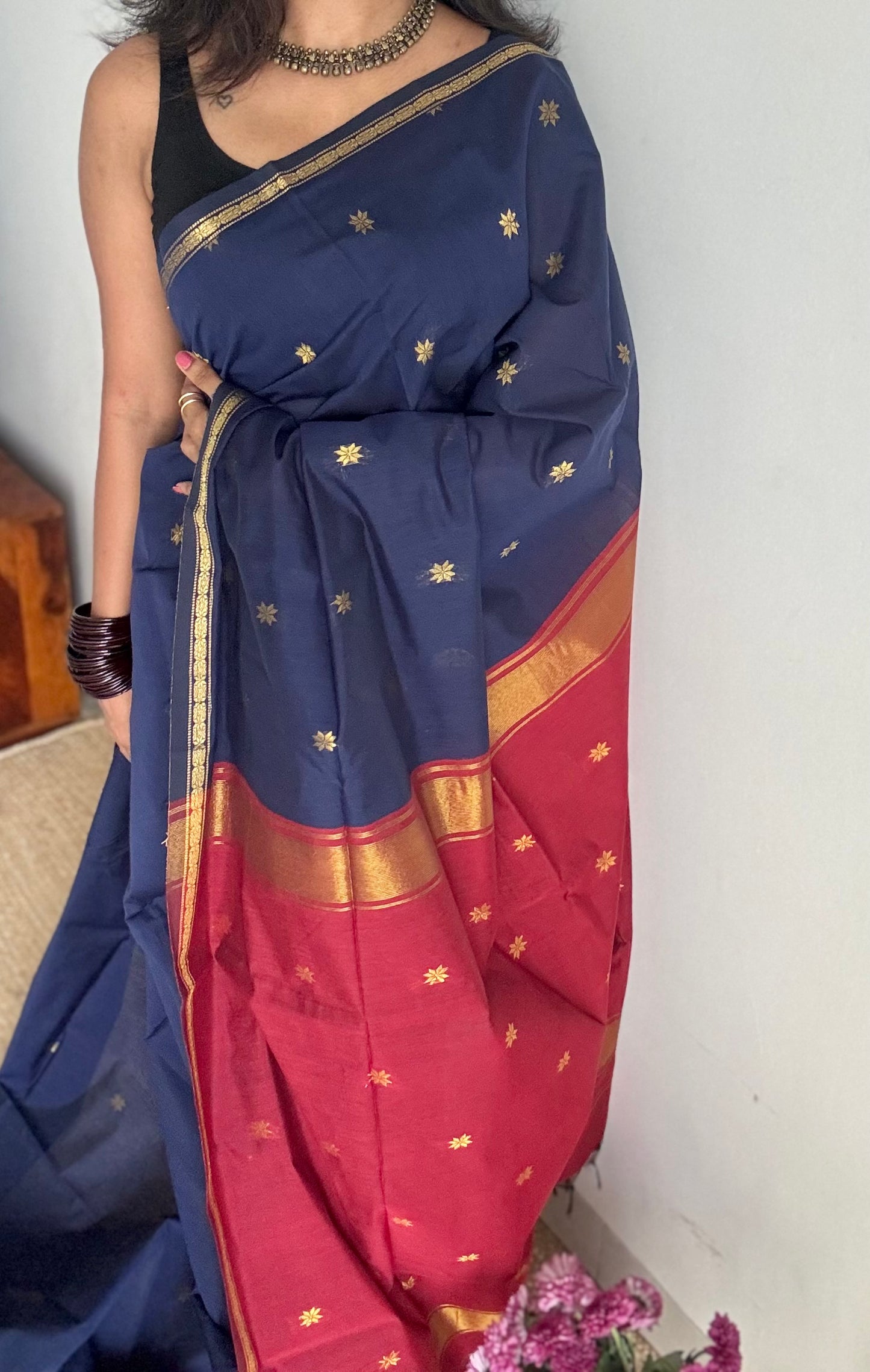 Dark blue with red, gold buttas, semi maheshwari cotton silk - YCCOTNFEJUSM05