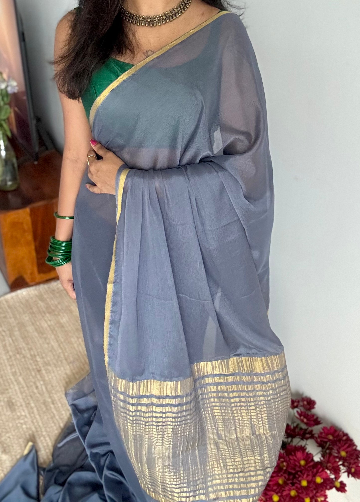 Grey chiffon with thin gold zari border - YCDESE23