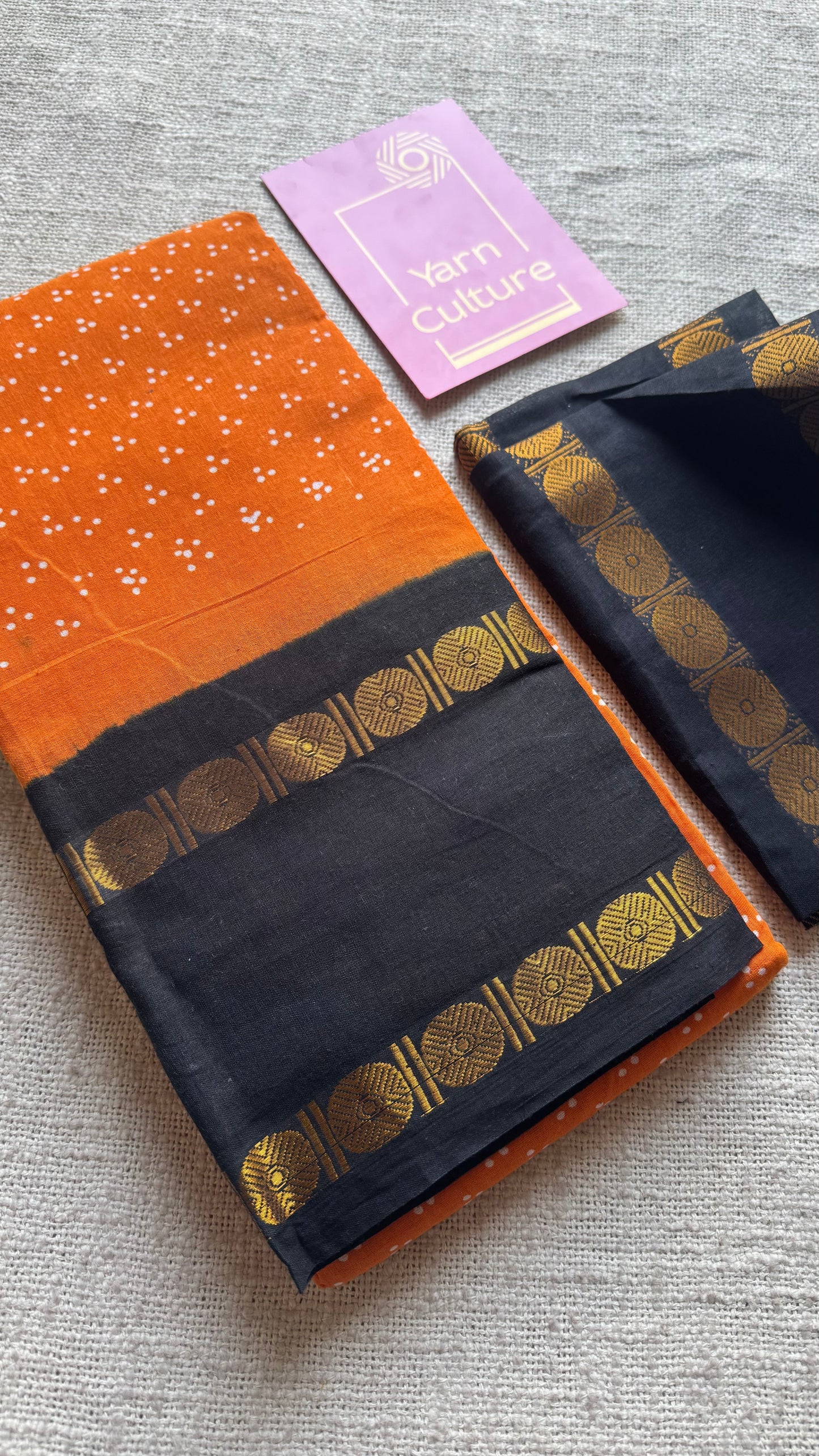 Orange with black contrast border, kattuchayam dyed madurai sungudi cotton saree - YCCOTNMSFE83