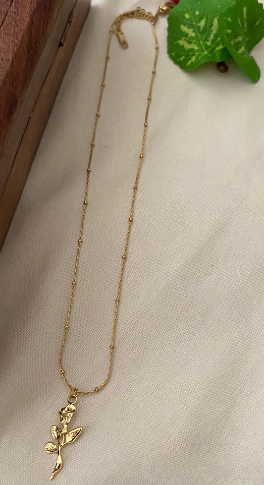 Gold plated chain, rose pendant - YCGPC247