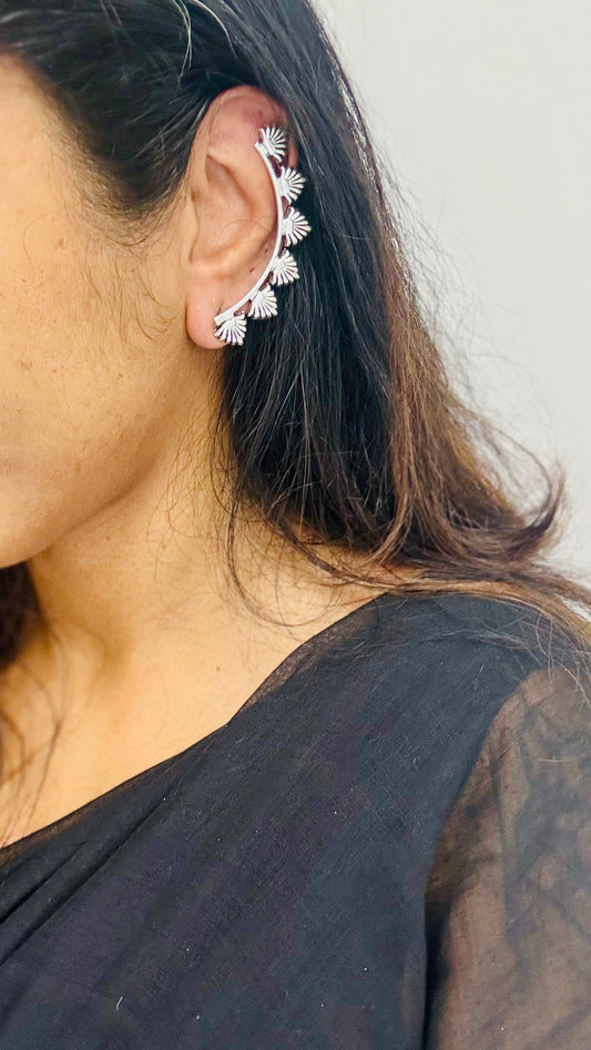 Oxidised silver, patterned earcuff - YCOSEEC304